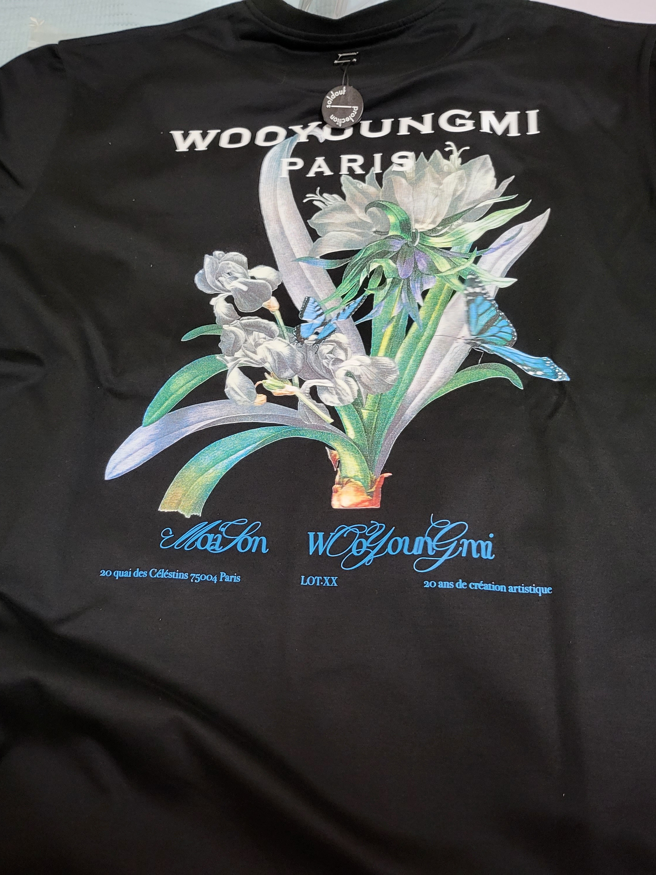Wooyoungmi Flower Print Back Logo T-Shirt Black - 23SS 착용 스타일 - 2