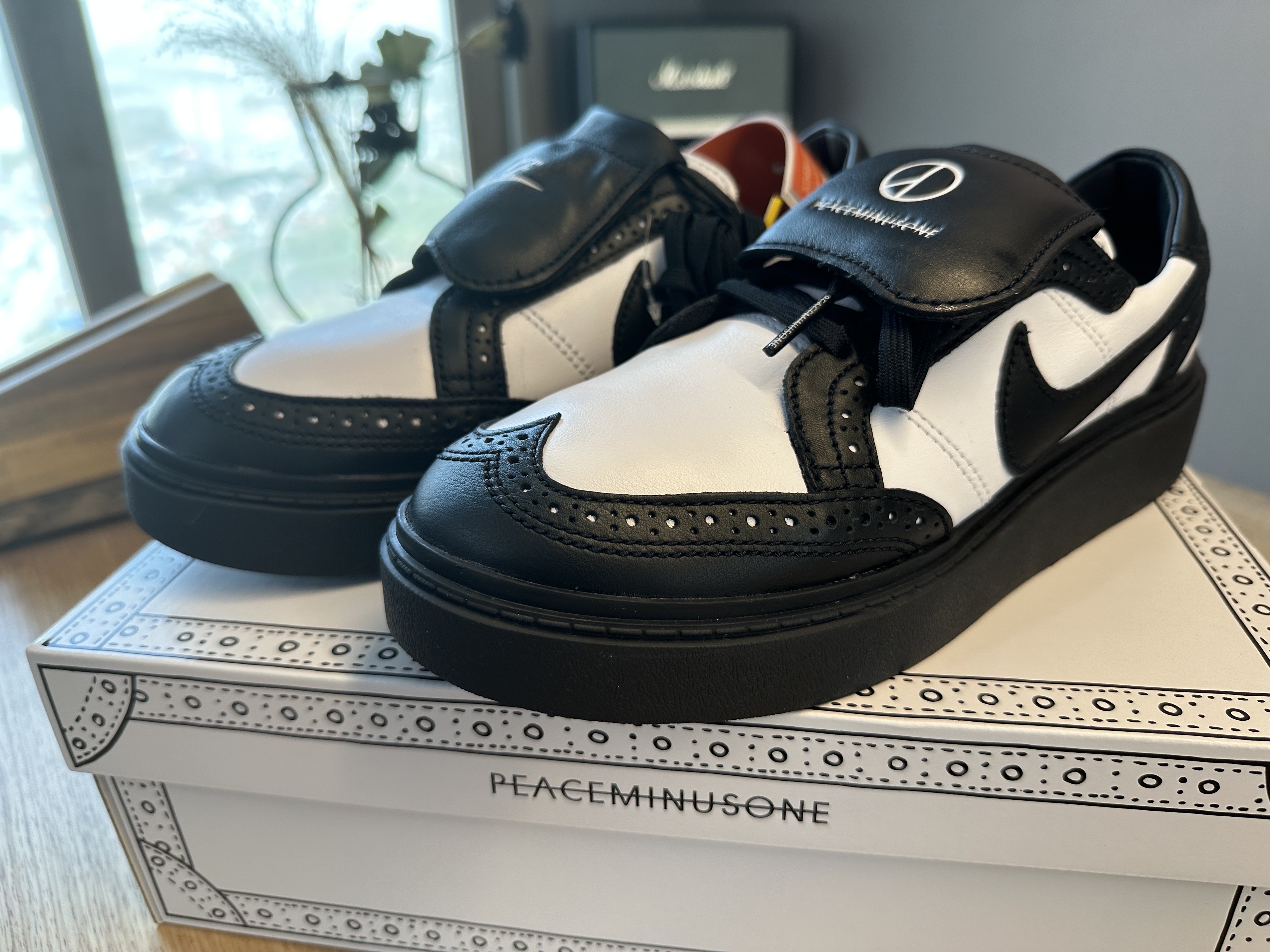 Nike x Peaceminusone Kwondo1 Black and White 착용 스타일 - 2