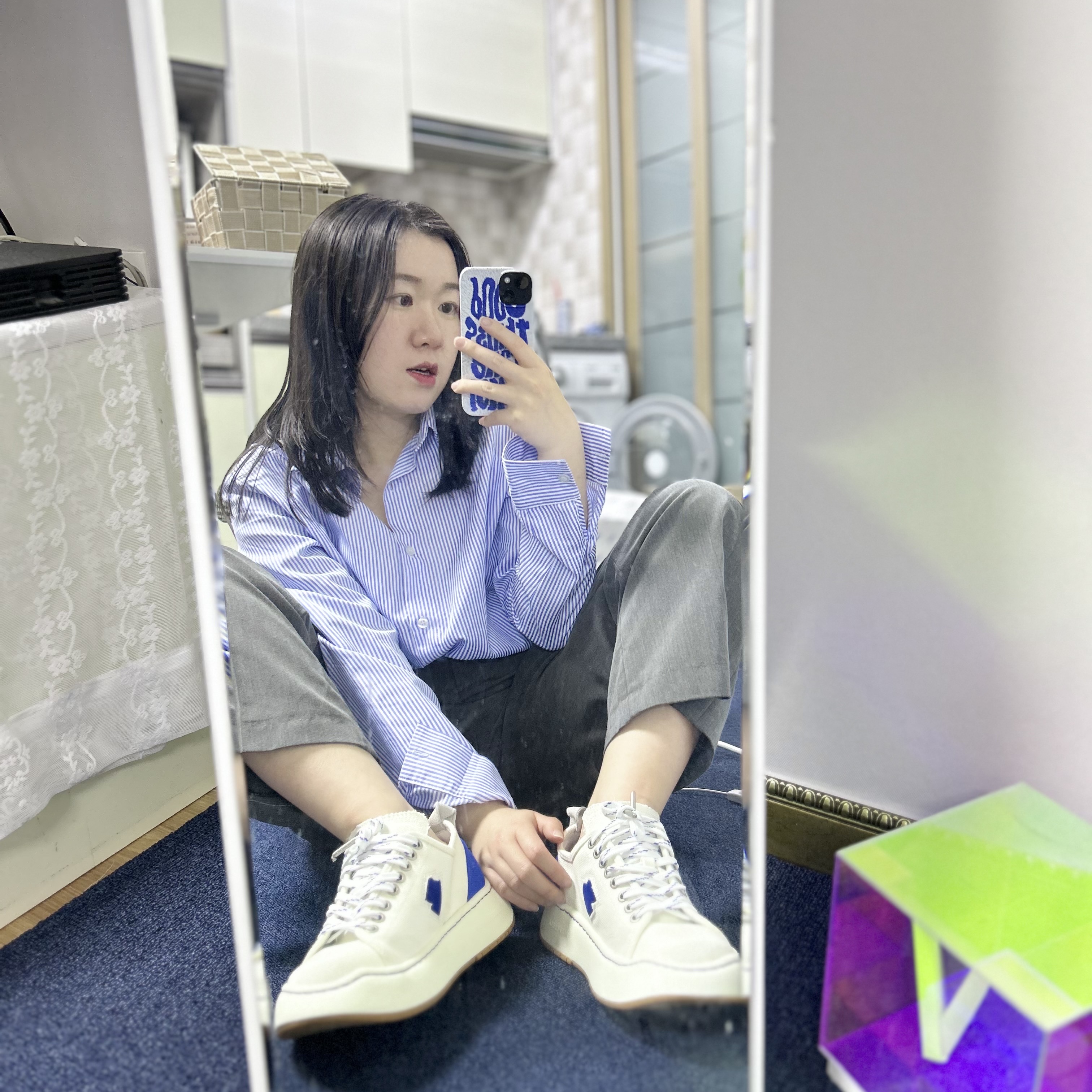 Ader Error Log; Canv White, Ader Error Small Shopper Bag Blue 착용 스타일 - 3