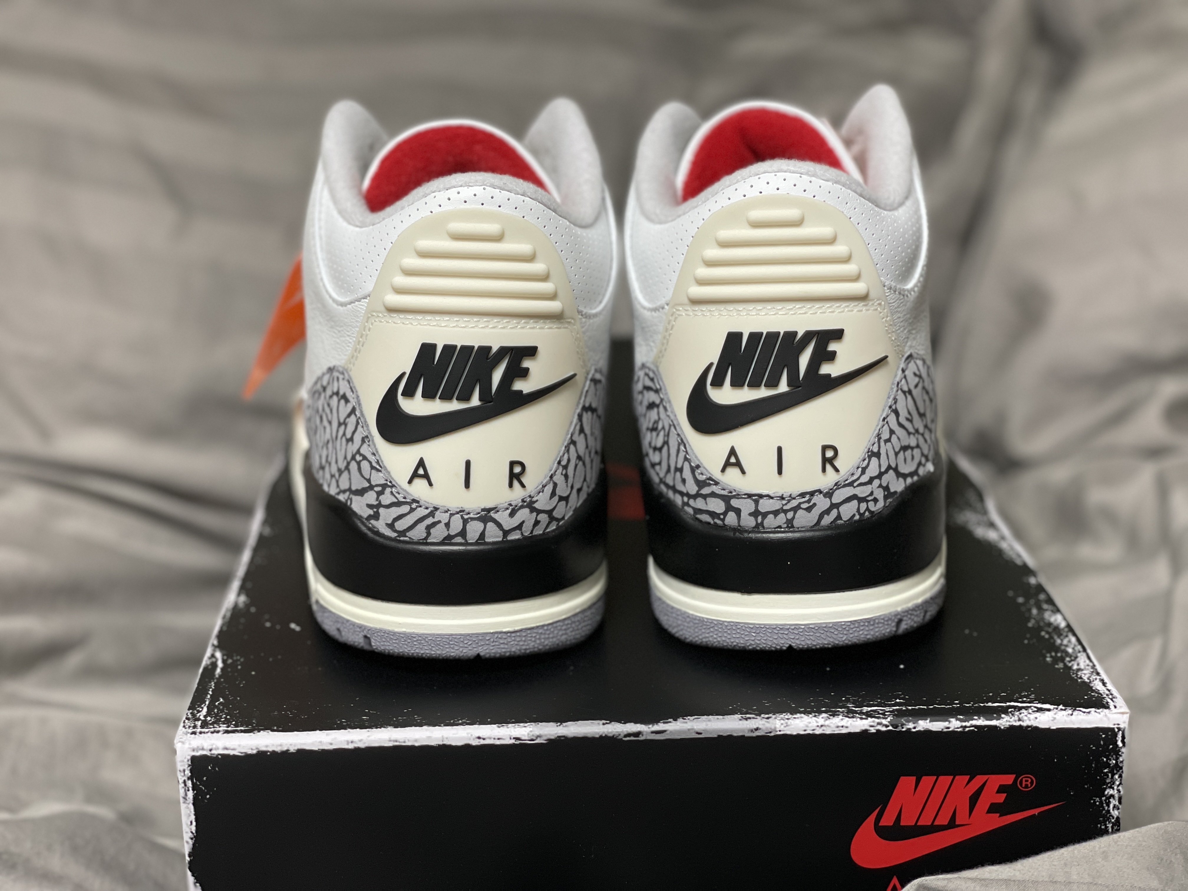 Jordan 3 Retro White Cement Reimagined 착용 스타일 - 2