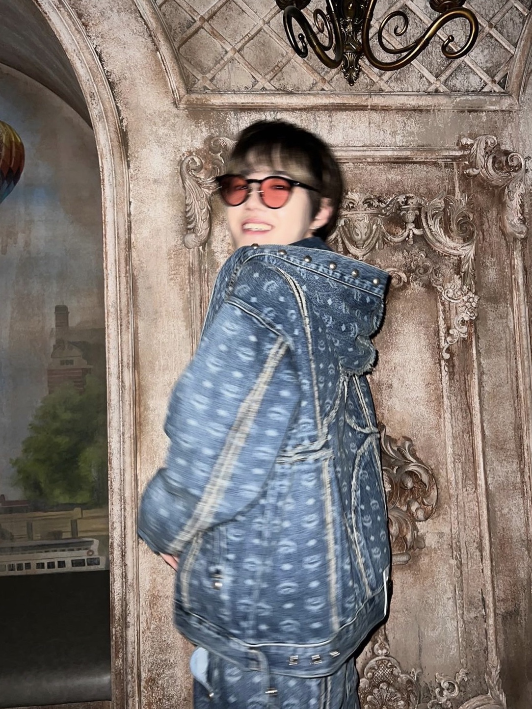 Thug Club x MCM Bullet Denim Jacket Blue, Thug Club x MCM Zip Denim Pants Blue 착용 스타일 - 2
