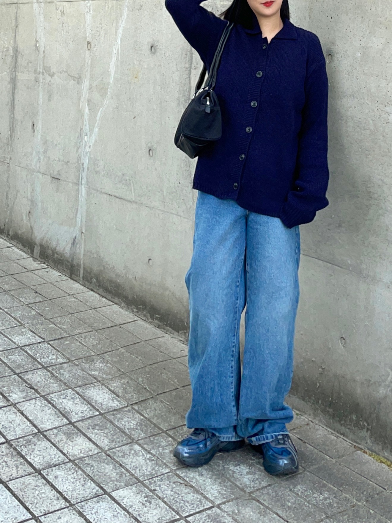 Adidas Orketro Bright Blue Carbon Black 착용 스타일 - 3