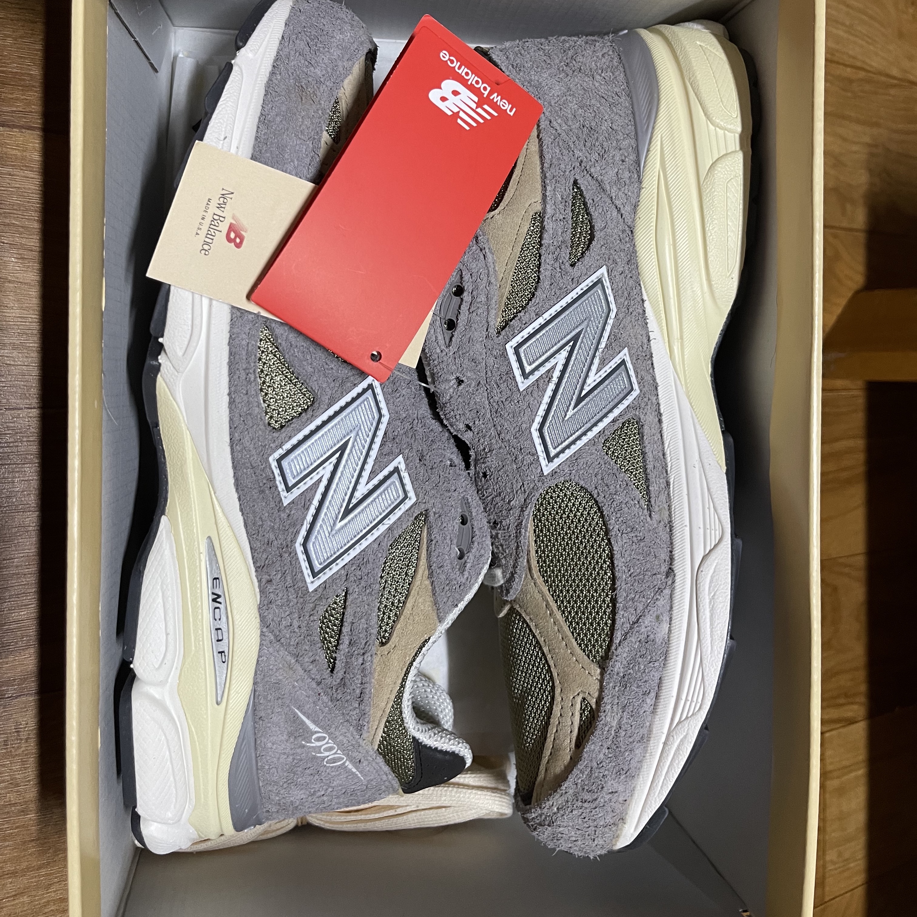 (GS) Nike Dunk Low Safety Orange, New Balance 990v3 Made in USA Marblehead Incense 착용 스타일 - 2