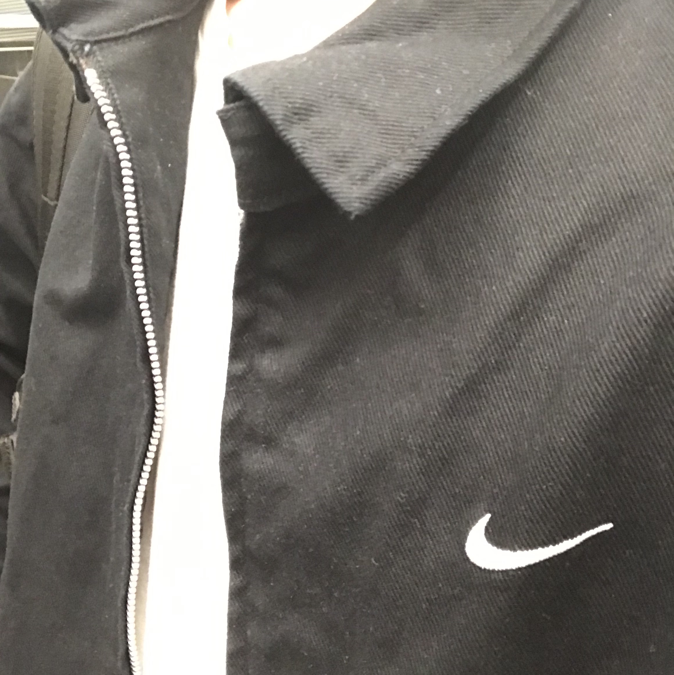 Nike SB Lightweight Skateboarding Jacket Black - US/EU 착용 스타일