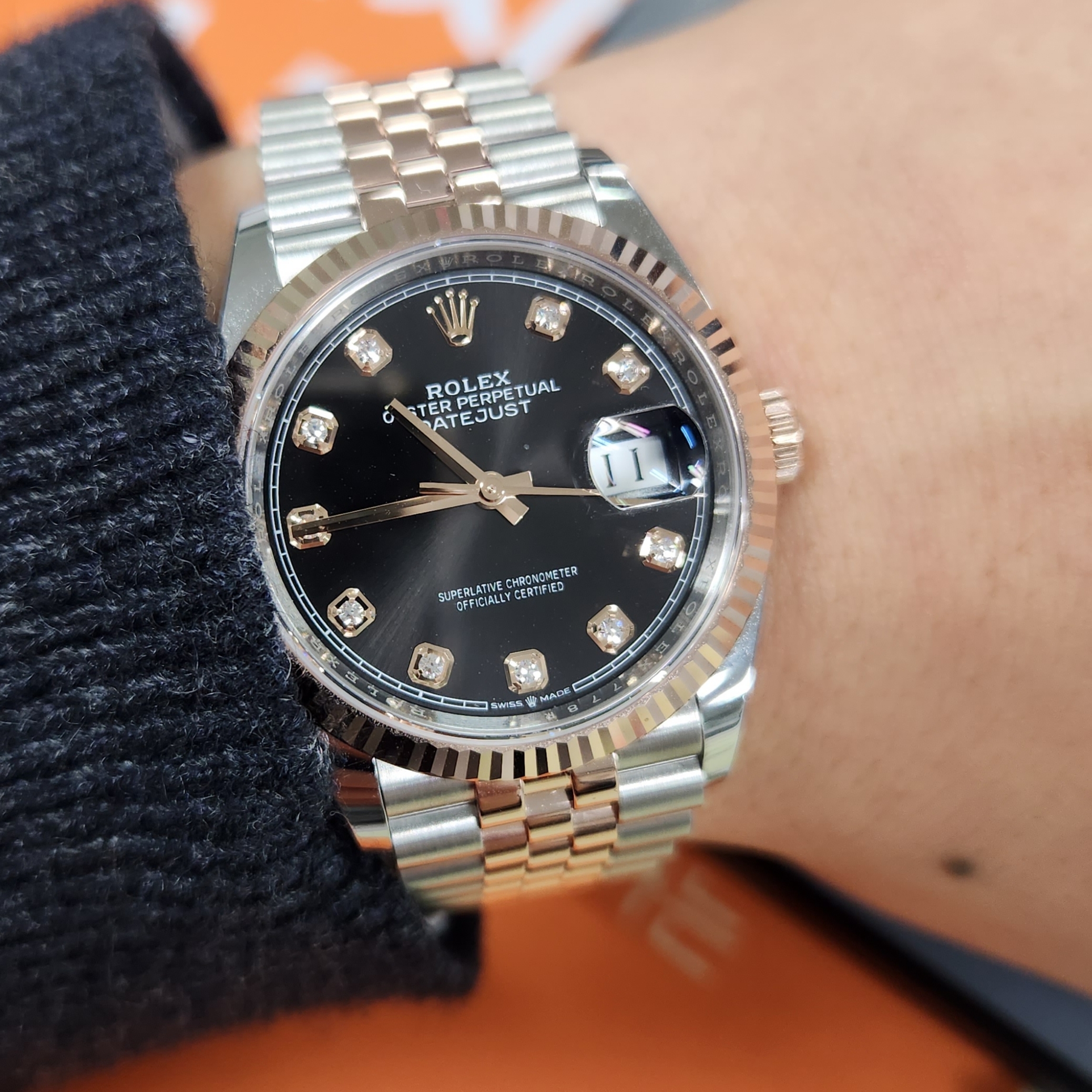Rolex Datejust 36mm 126231 Bright Black Diamond-Set Jubilee 착용 스타일