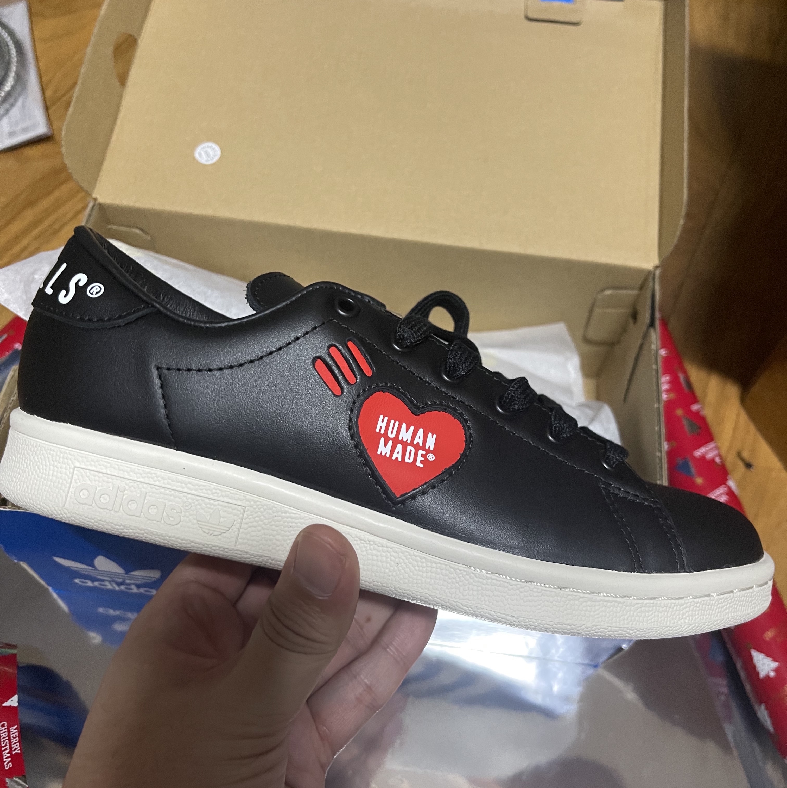 Adidas x Human Made Stan Smith Black 착용 스타일