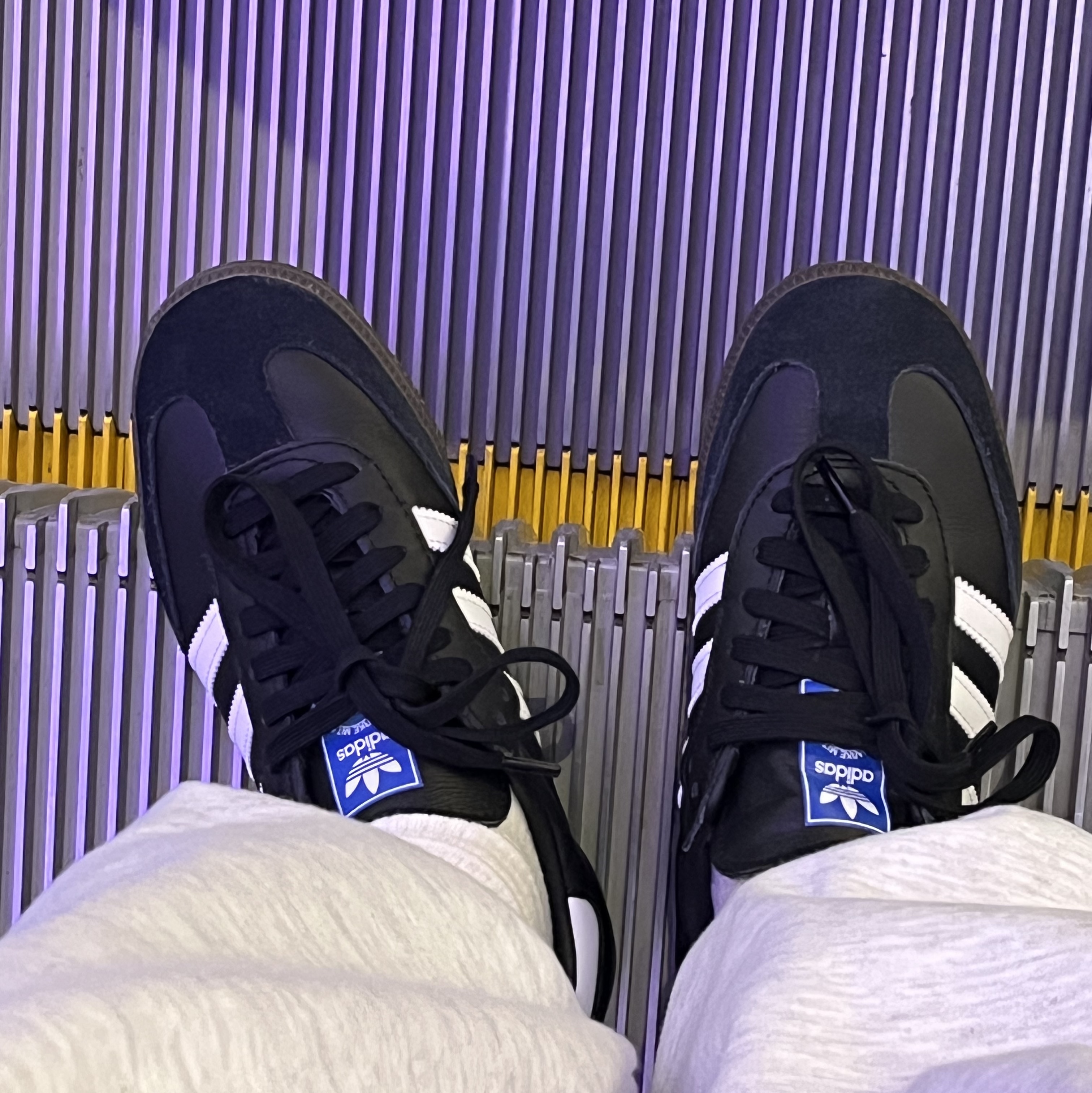 Adidas Samba OG Black White Gum 착용 스타일