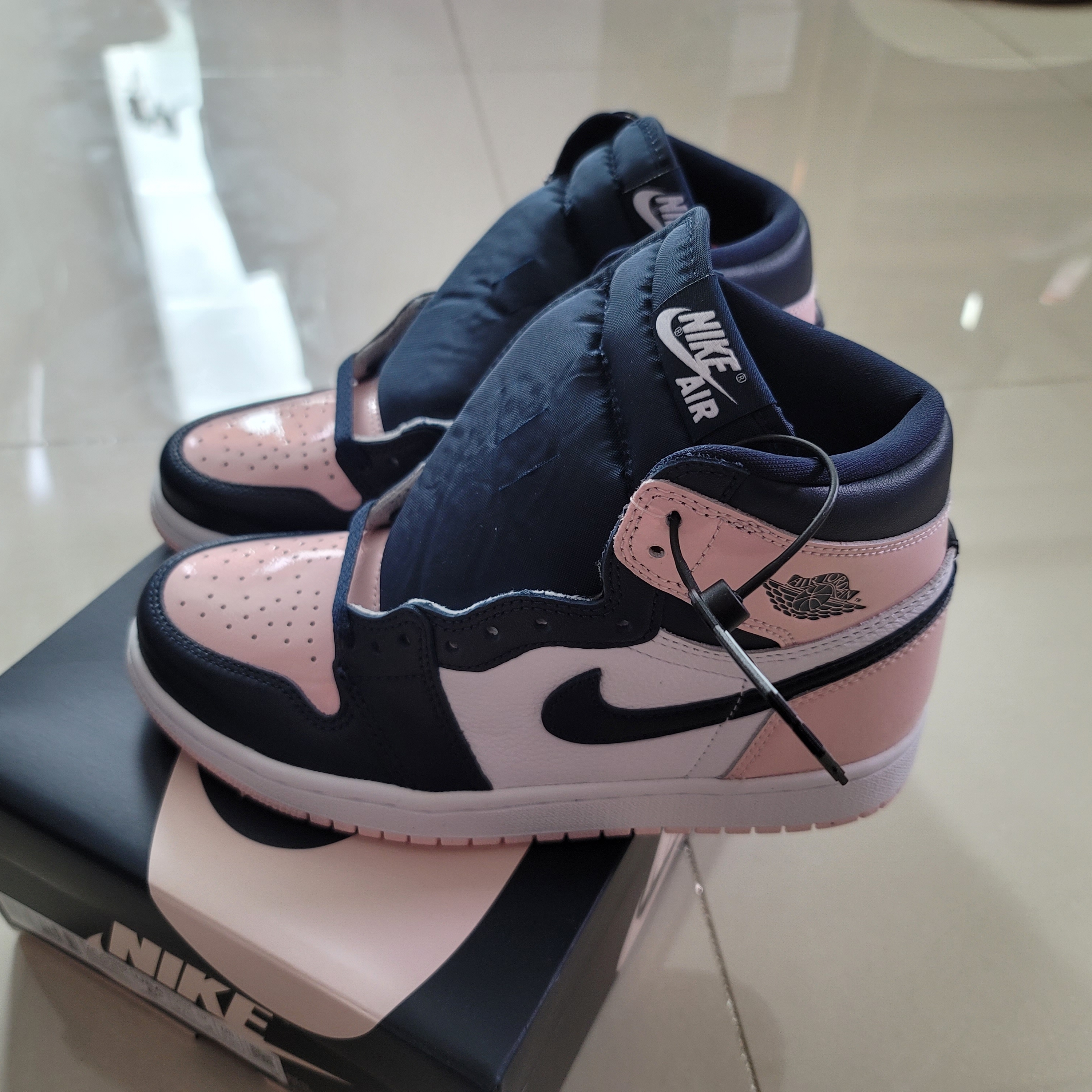 (W) Jordan 1 Retro High OG Atmosphere 착용 스타일 - 2