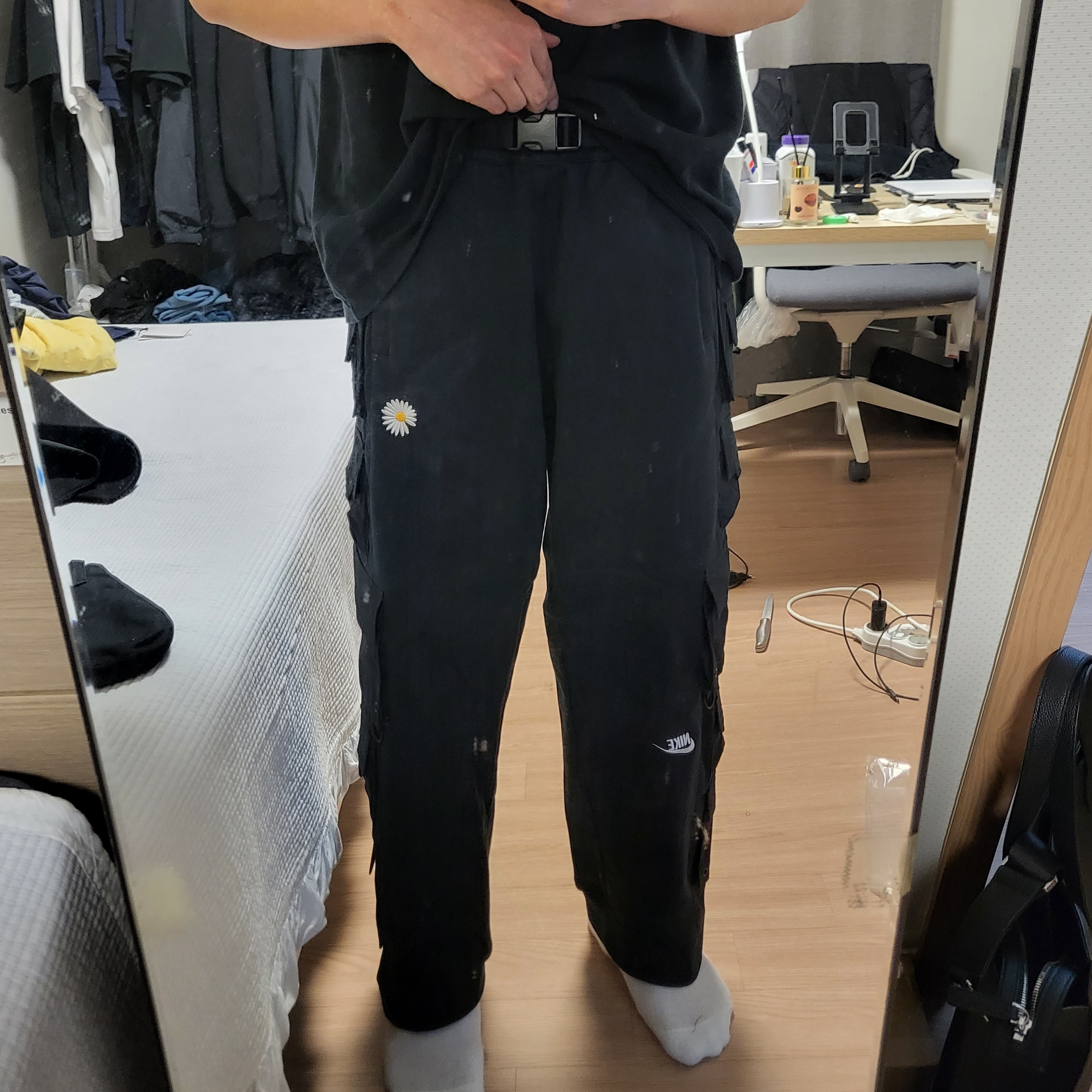 Nike x Peaceminusone Wide Pants Black (DR0096-010) 착용 스타일 - 3