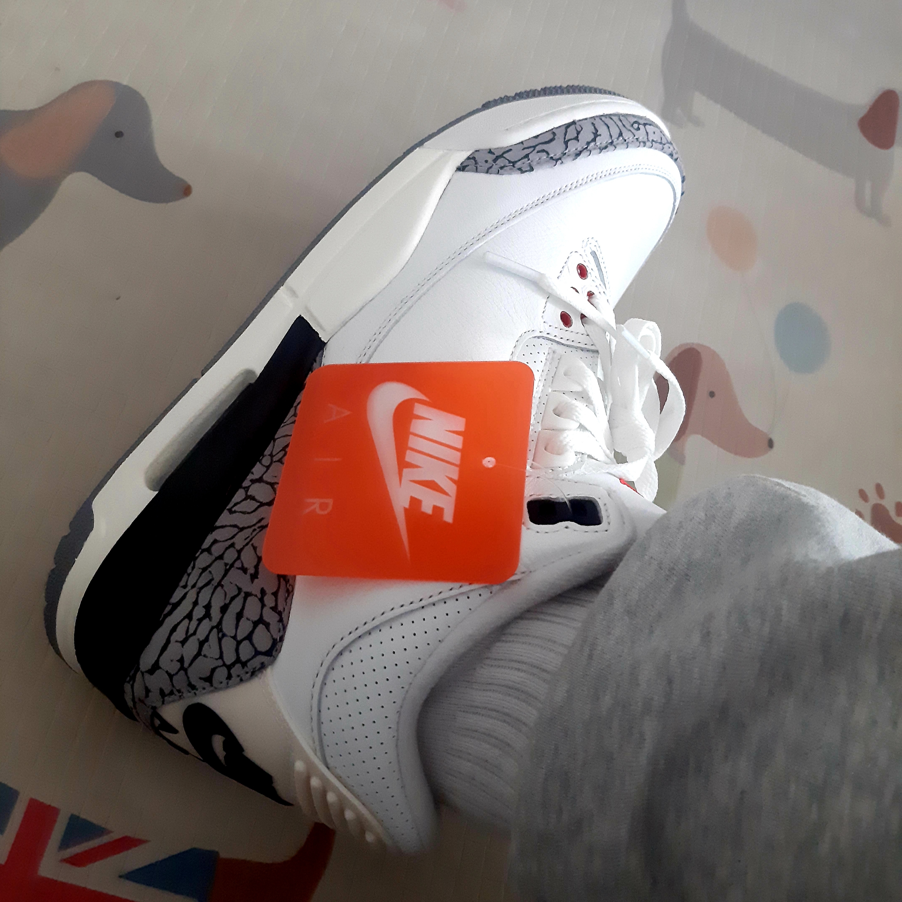 Jordan 3 Retro White Cement Reimagined 착용 스타일 - 5