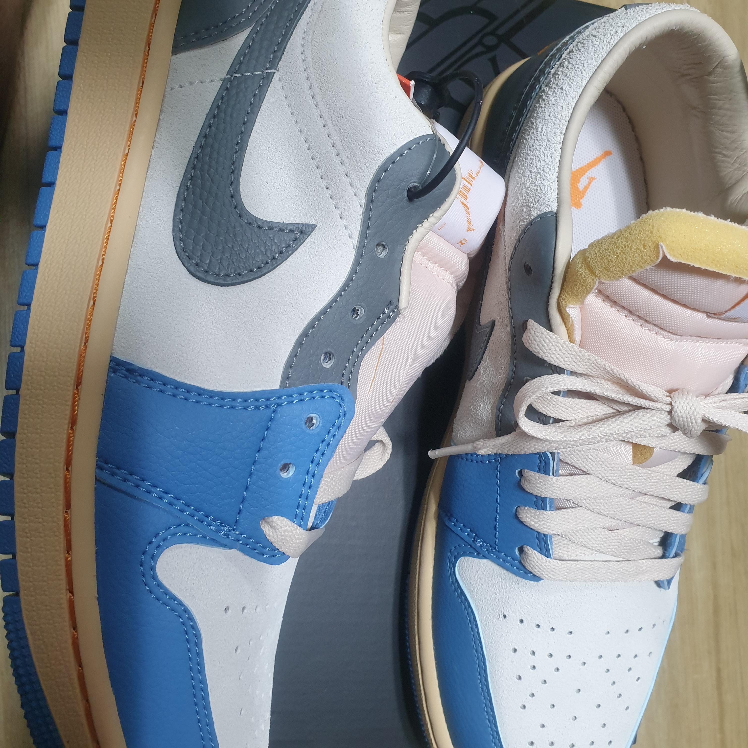 Jordan 1 Low SE Tokyo 96 착용 스타일