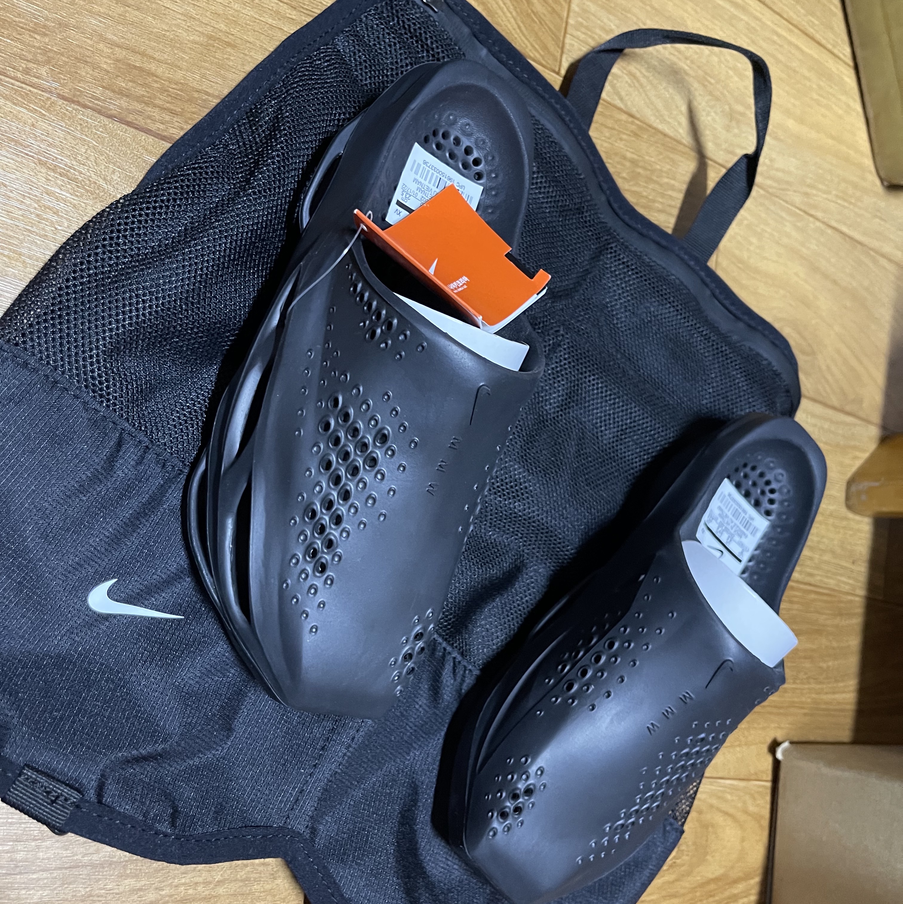Nike x Matthew M Williams 005 Slide Black 착용 스타일 - 2