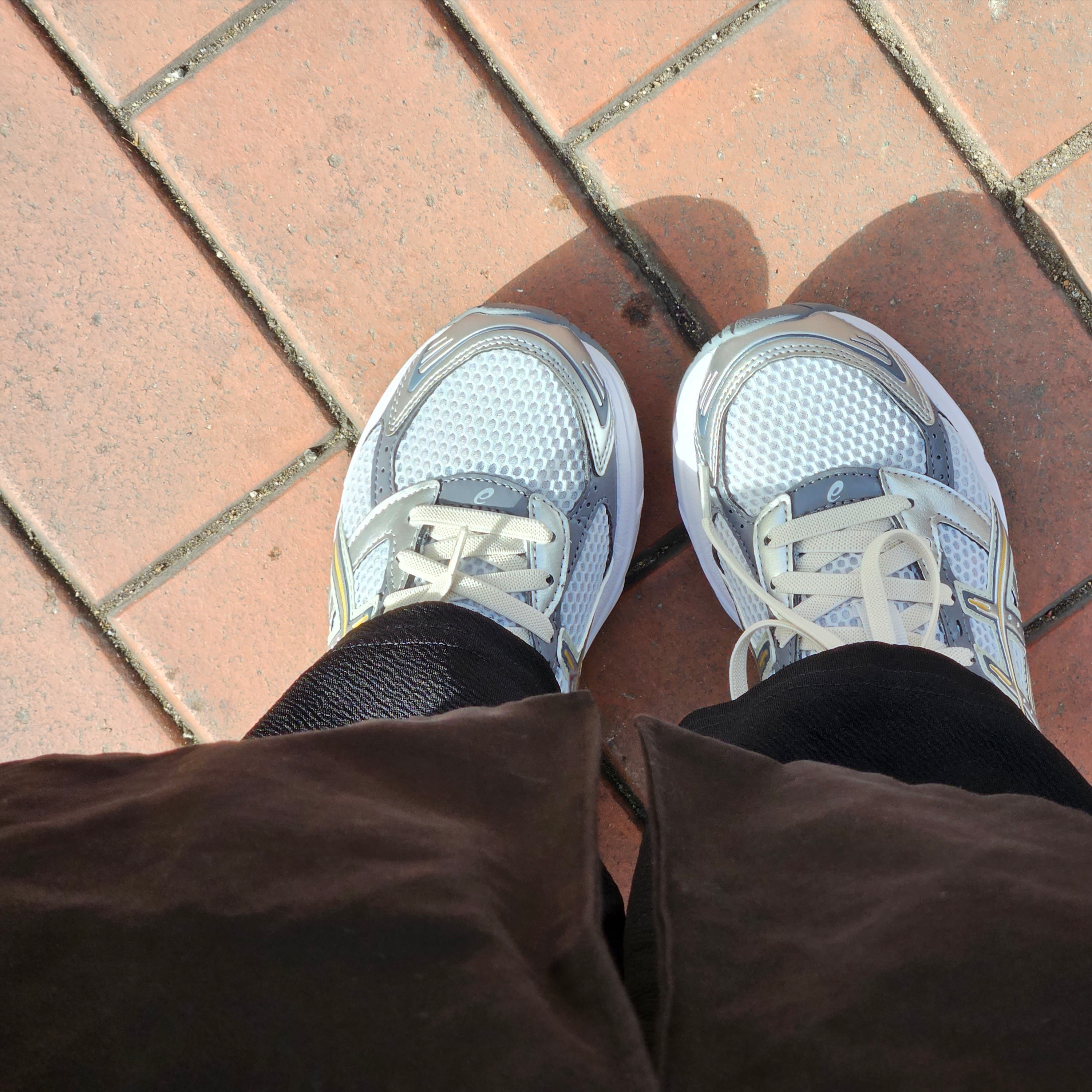 Asics Gel-1130 Polar Shade Pure Silver 착용 스타일