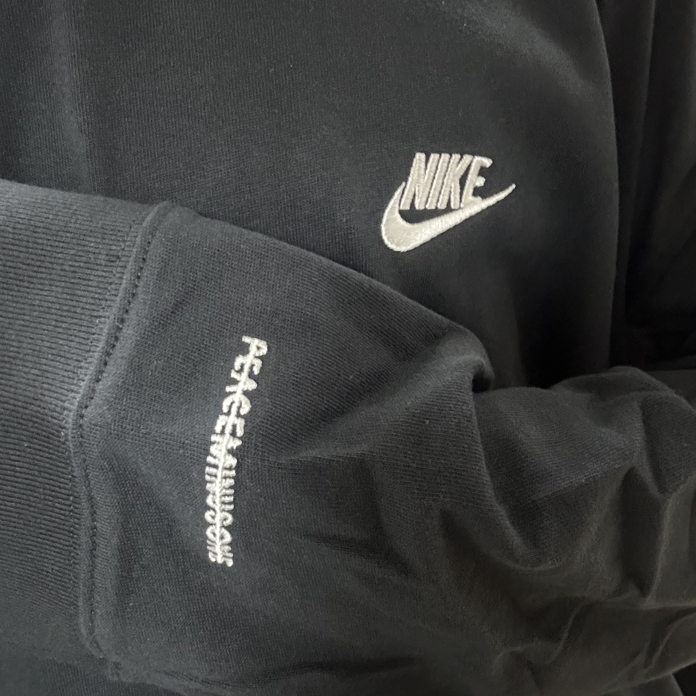 Nike x Peaceminusone Wide Pants Black (DR0096-010), Nike x Peaceminusone LS T-Shirt Black (DR0098-010) 착용 스타일 - 5