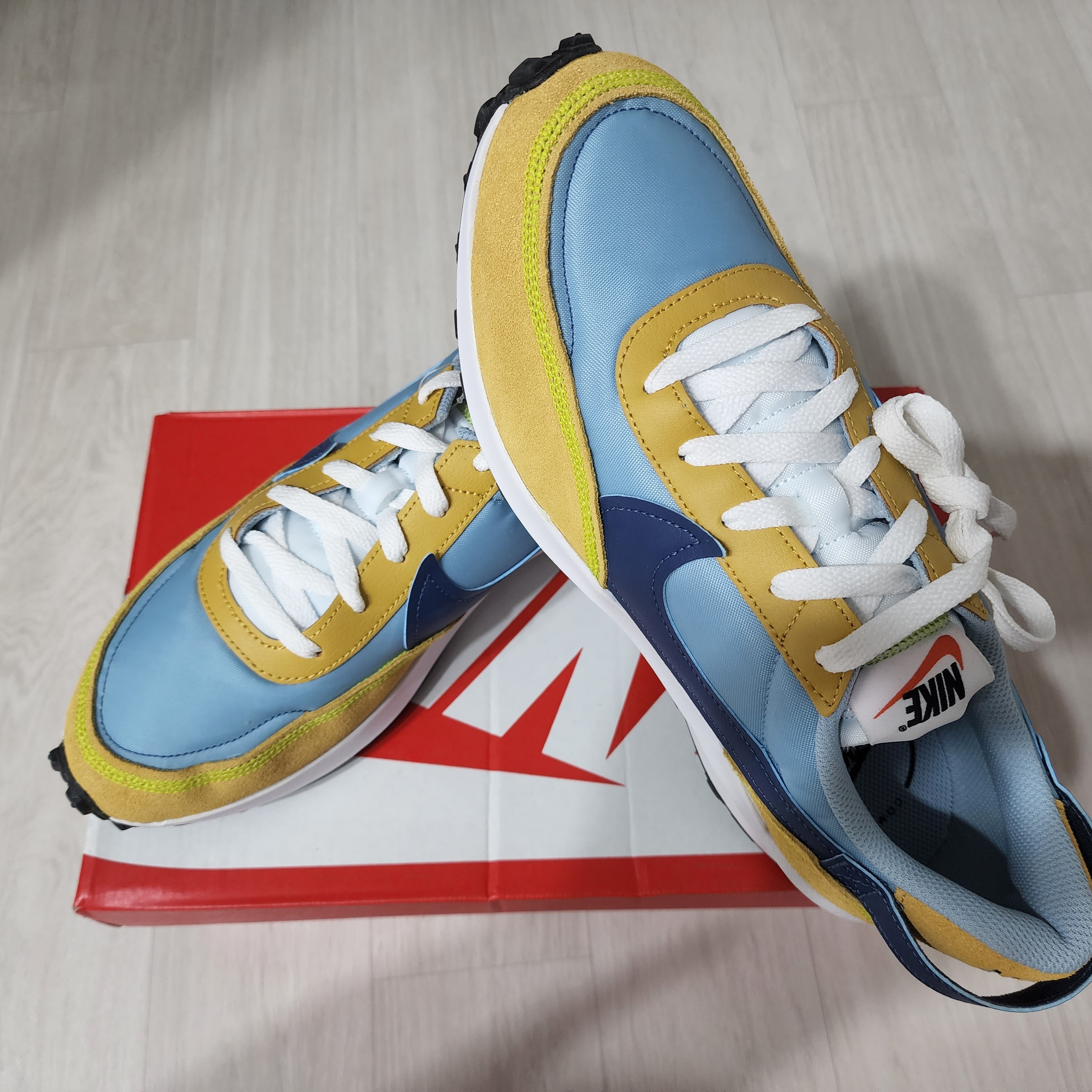 Nike Waffle Debut Boarder Blue Mystic Navy 착용 스타일