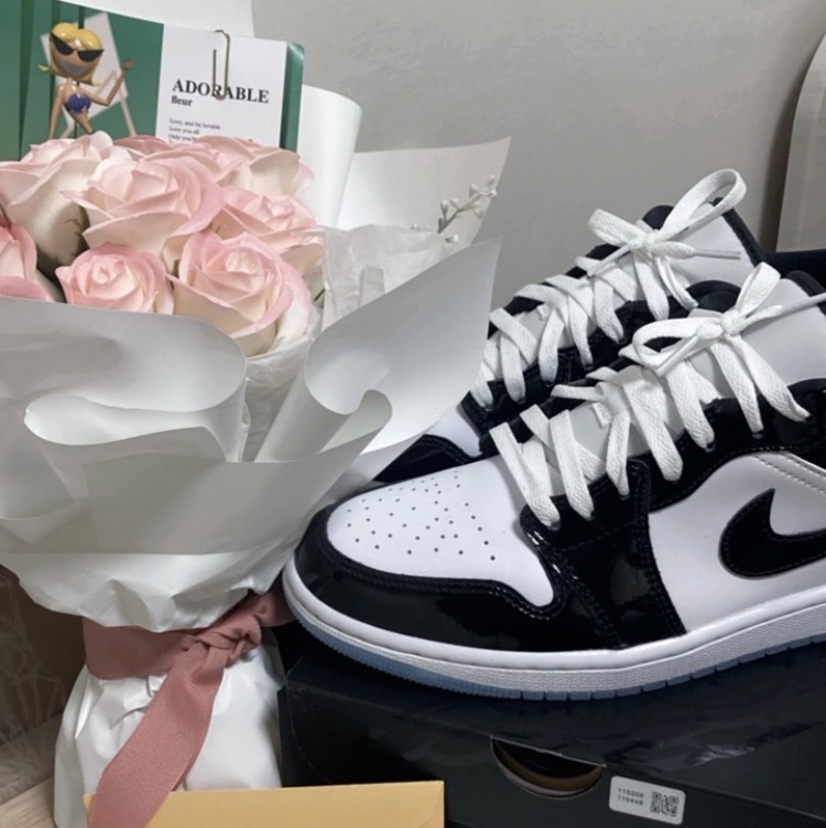 Jordan 1 Low SE Concord 착용 스타일 - 3