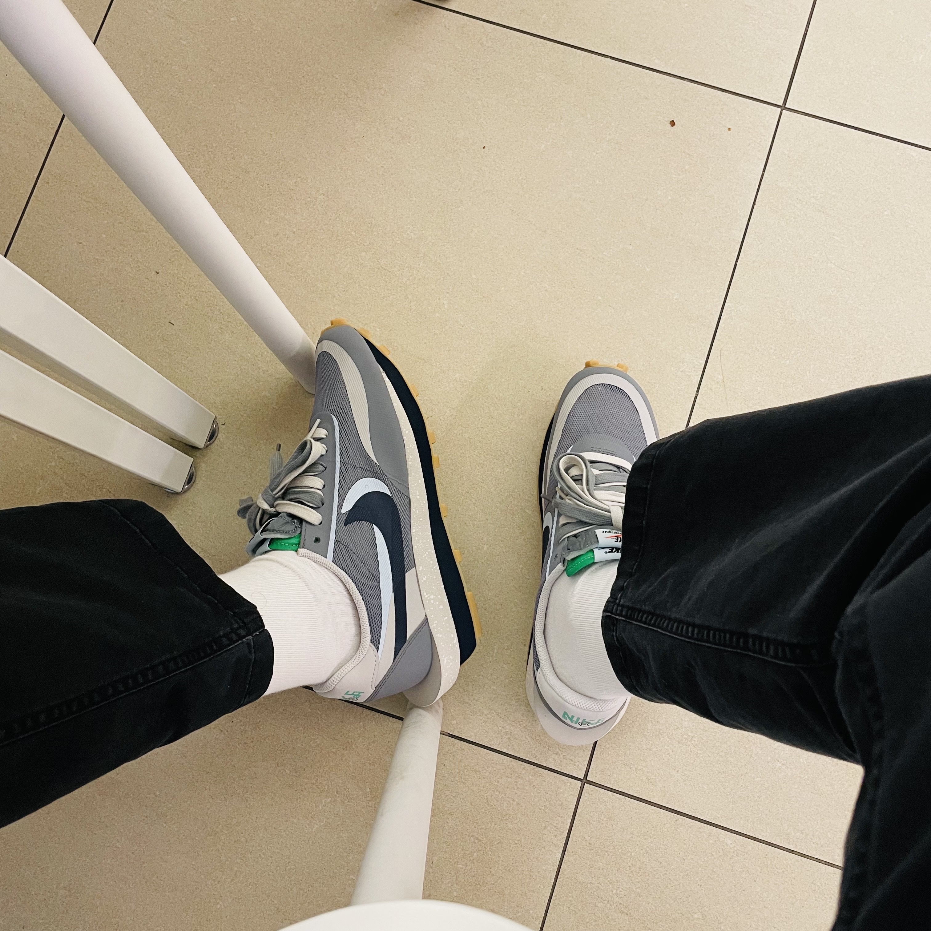 Nike x Sacai x Clot LDWaffle Cool Grey 착용 스타일