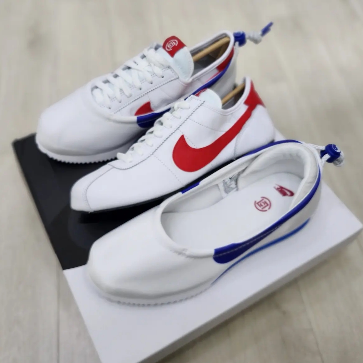 Nike x Clot Cortez SP White and Game Royal 착용 스타일 - 3