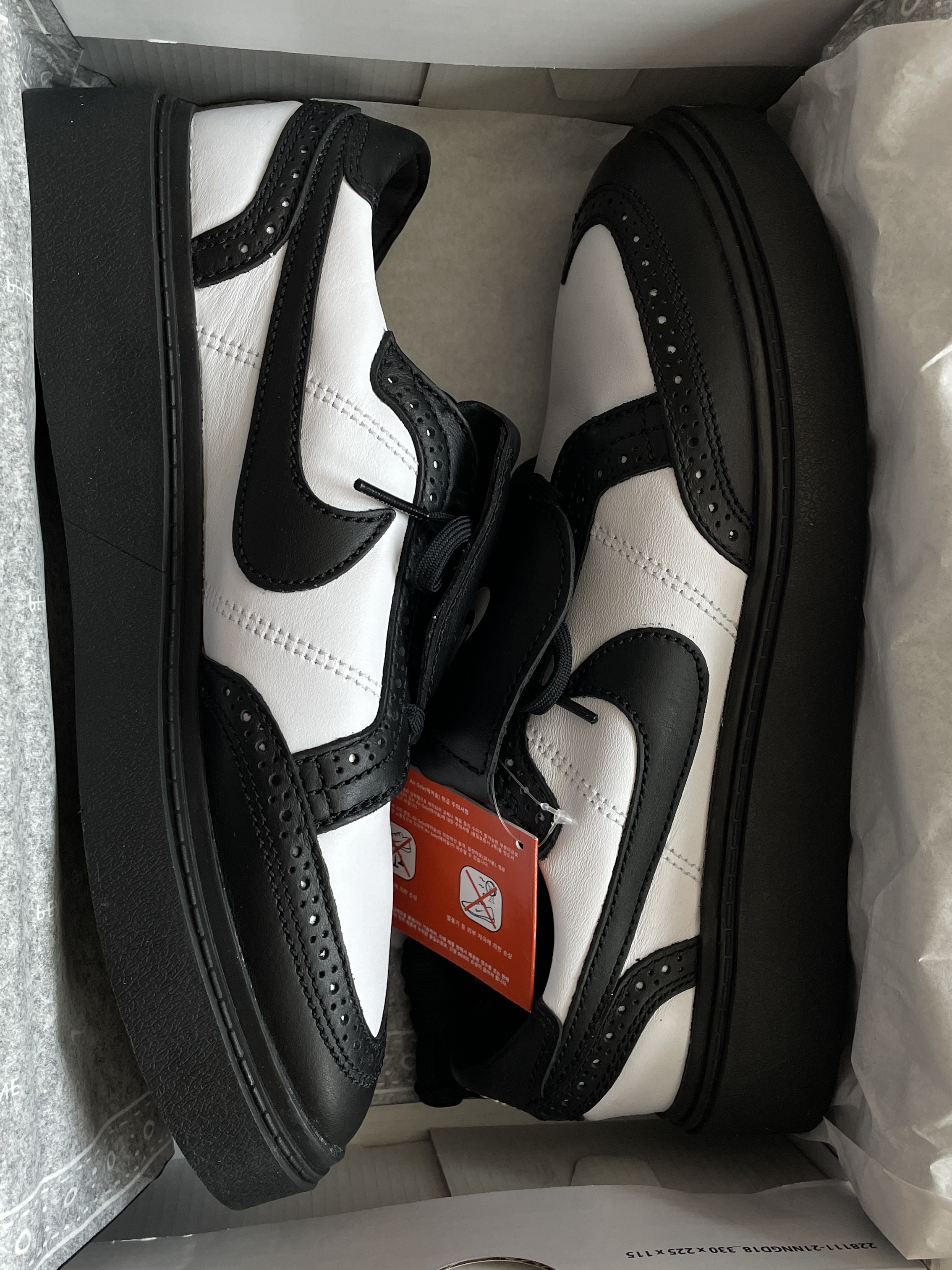 Nike x Peaceminusone Kwondo1 Black and White 착용 스타일