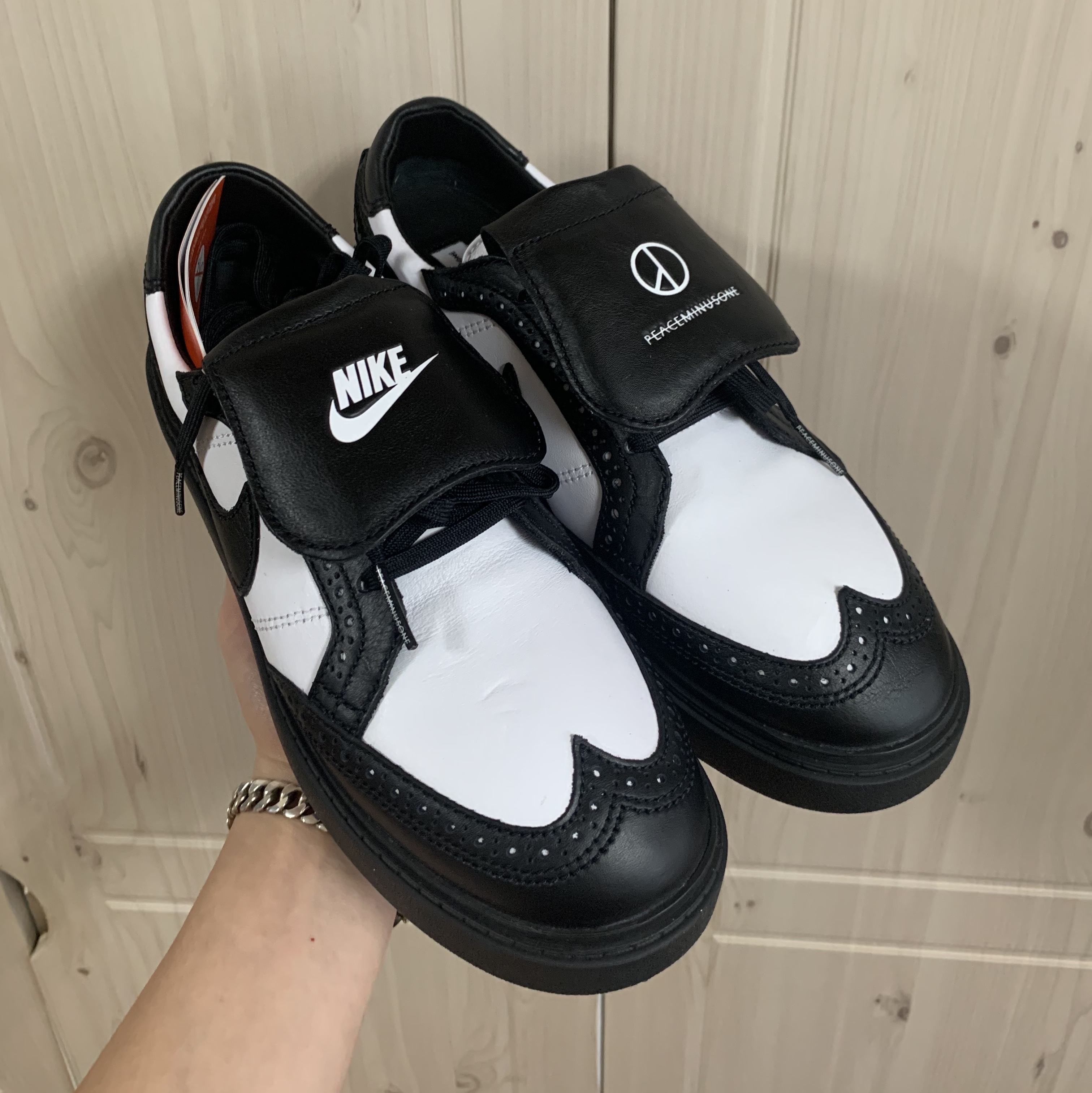 Nike x Peaceminusone Kwondo1 Black and White 착용 스타일 - 2