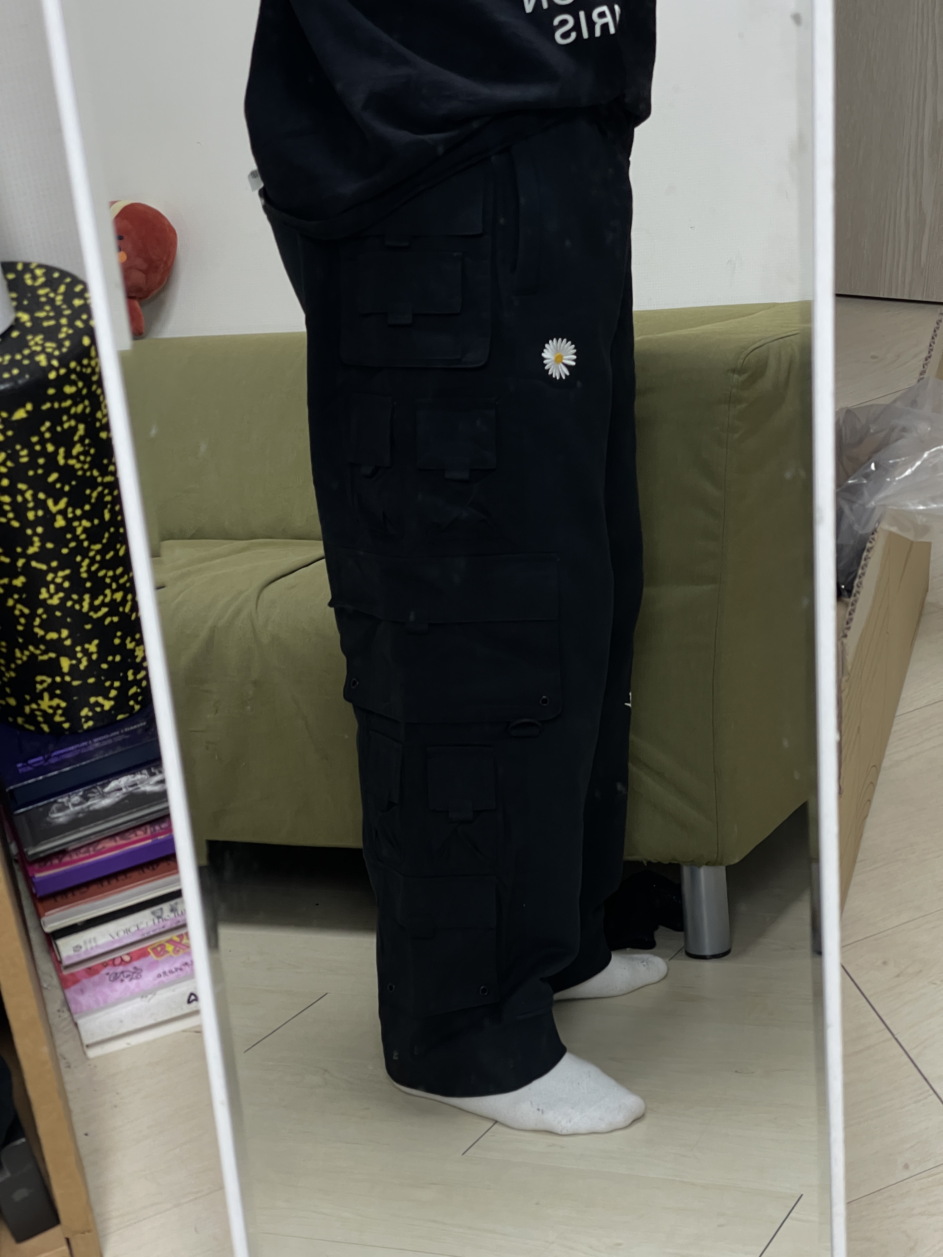 Nike x Peaceminusone Wide Pants Black (DR0096-010) 착용 스타일 - 2