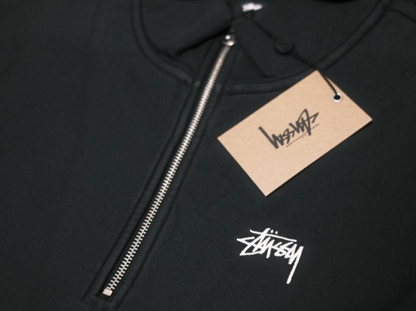 Stussy Overdyed Stock Logo Mock Black 착용 스타일