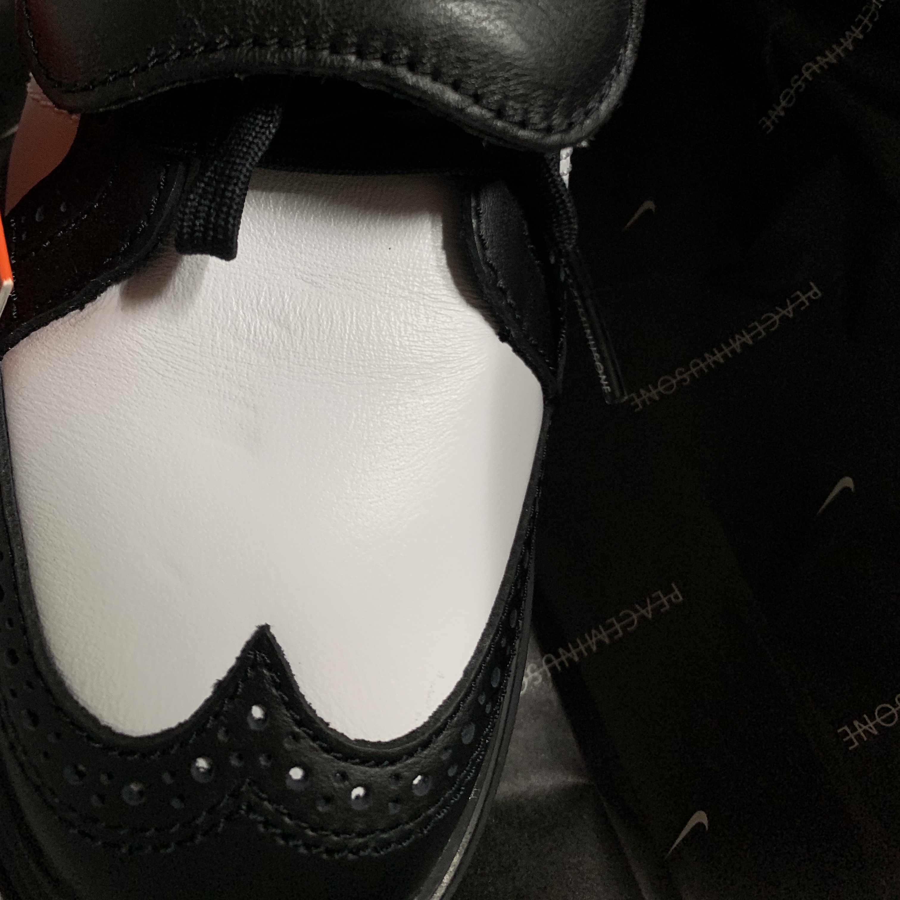 Nike x Peaceminusone Kwondo1 Black and White 착용 스타일 - 1