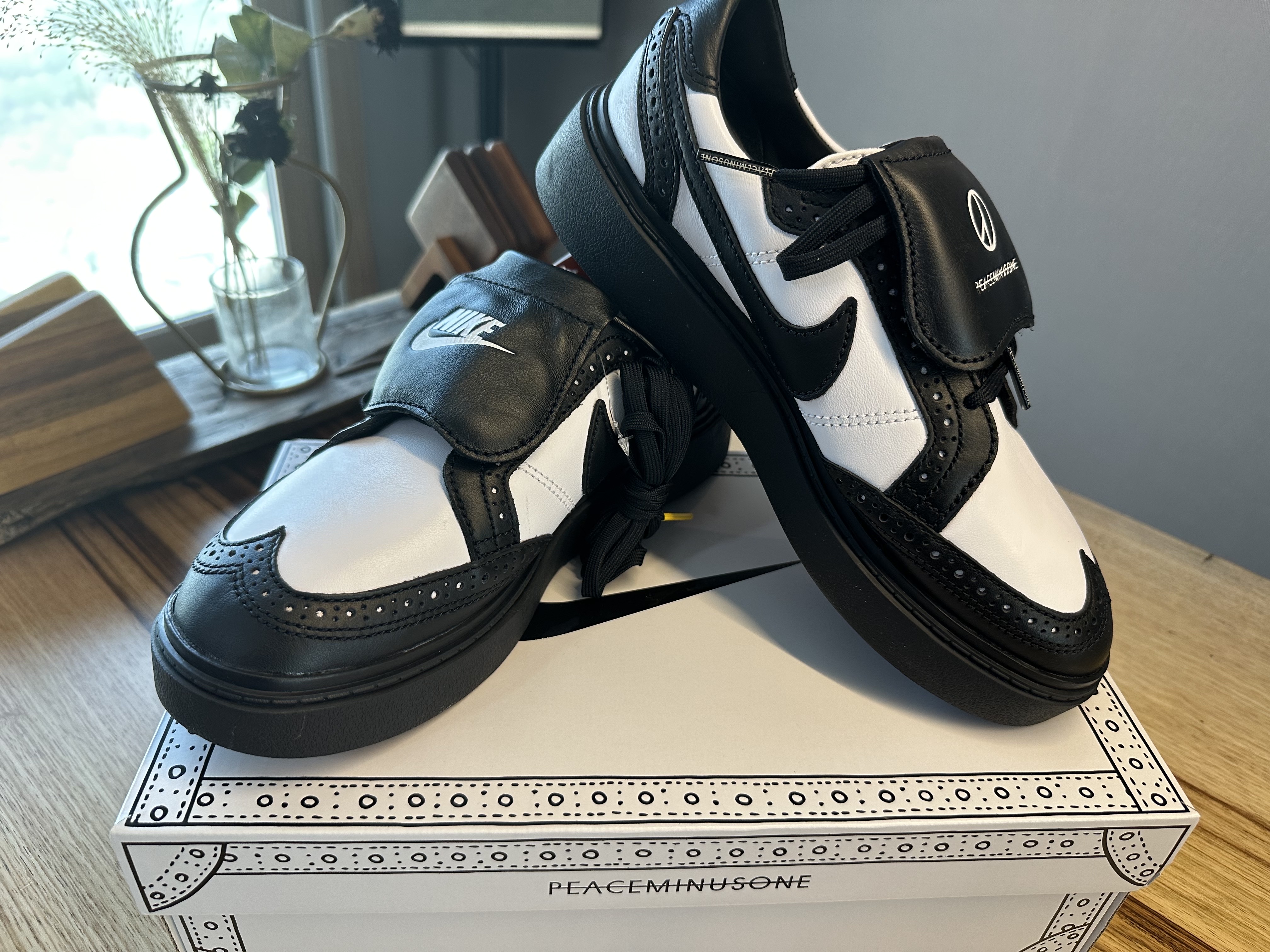 Nike x Peaceminusone Kwondo1 Black and White 착용 스타일 - 1