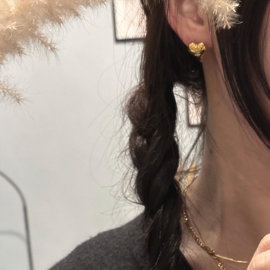 Maman et Fille Women Petit Ami Earrings Yellow 착용 스타일 - 3