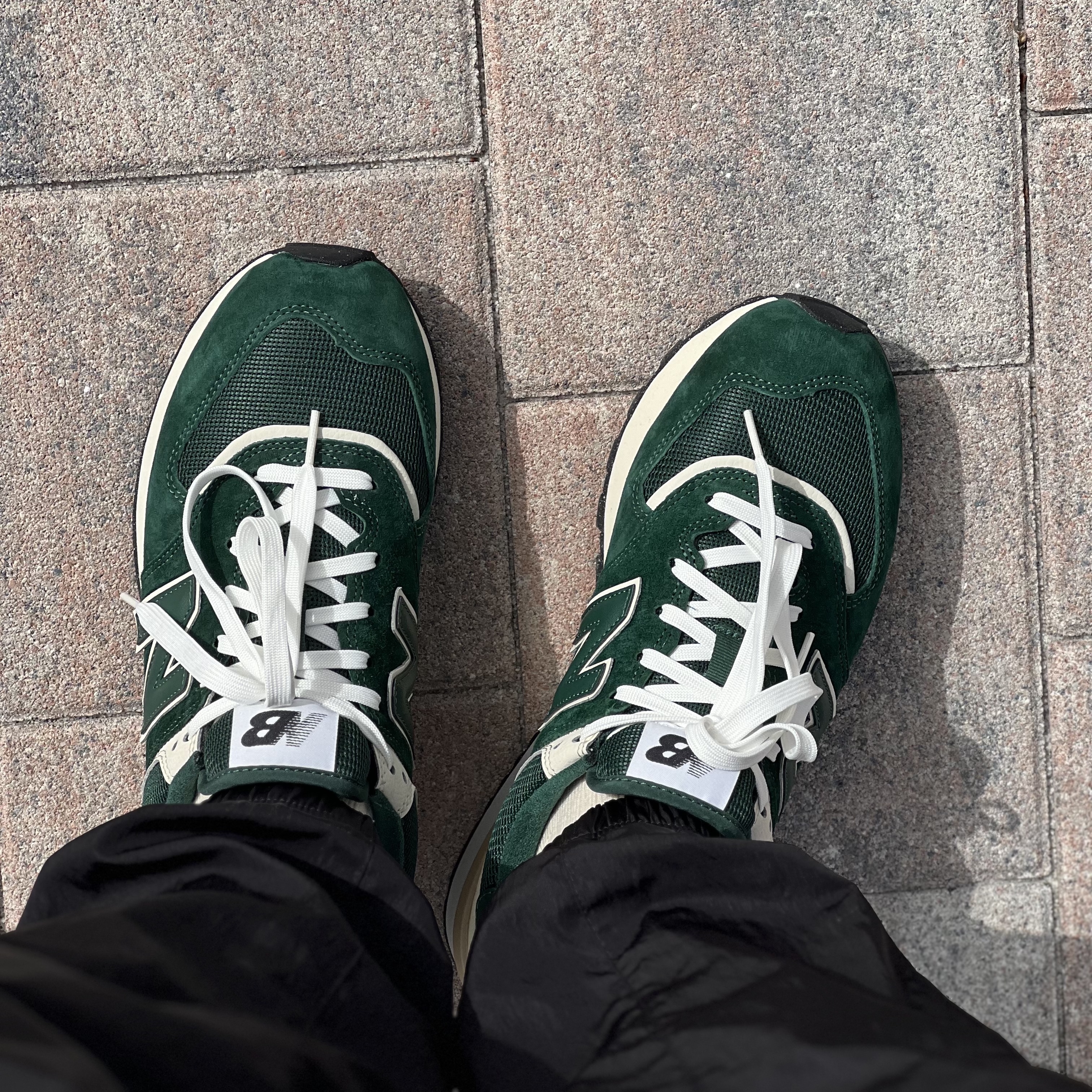 New Balance 574 Legacy Green 착용 스타일