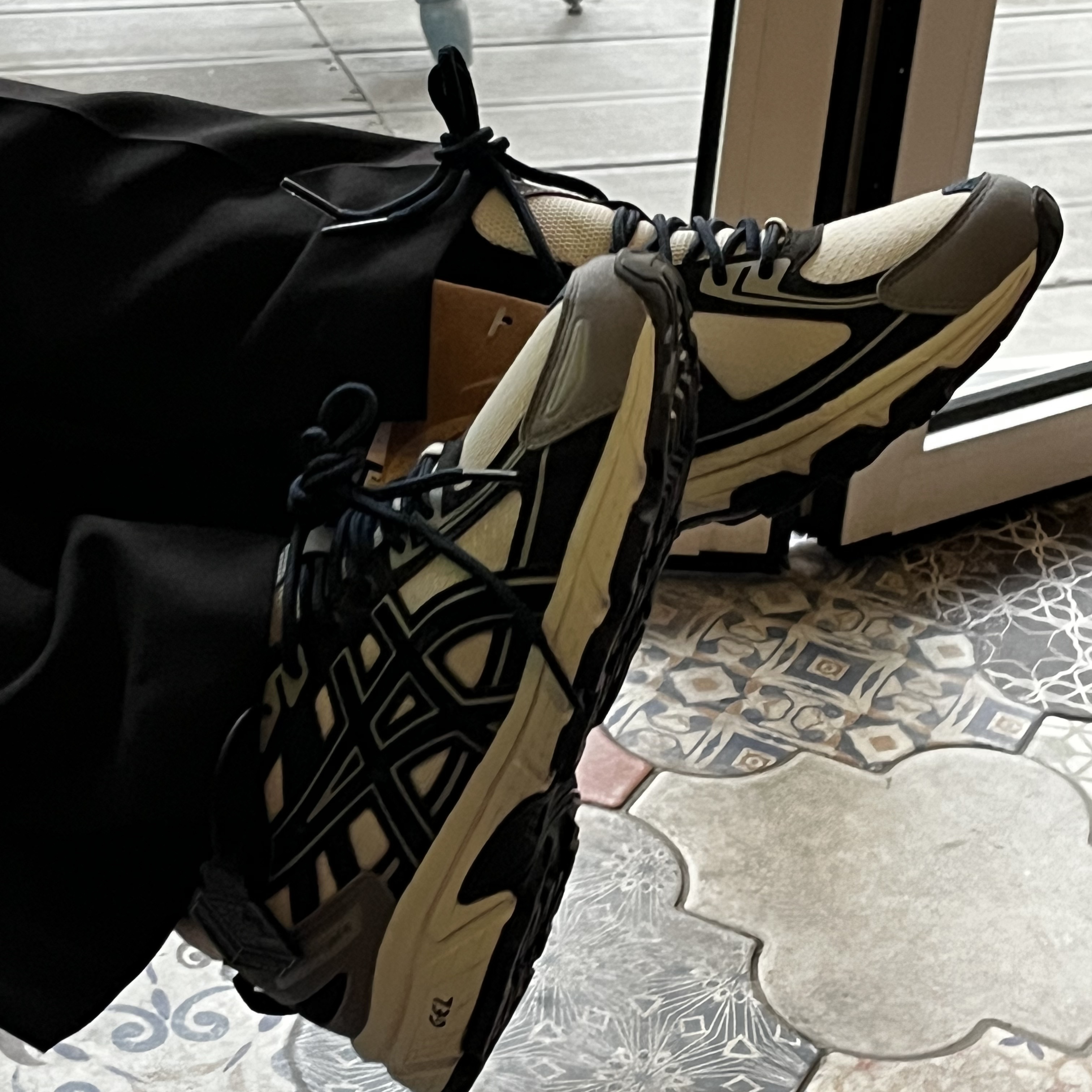 Asics Gel-Venture 6 SPS Glacier Grey 착용 스타일
