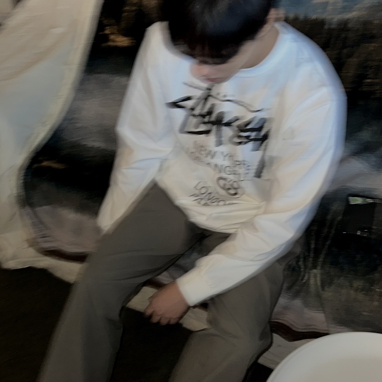 Stussy World Tour LS T-Shirt White, Salomon XT-6 ADV White 착용 스타일