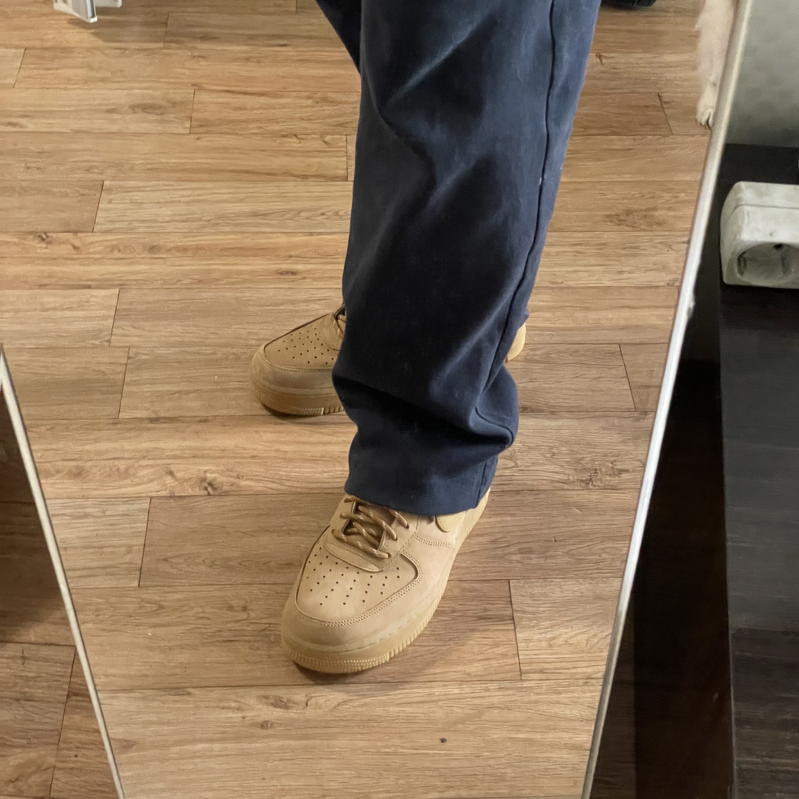 Nike Air Force 1 '07 WB Flax 착용 스타일 - 2