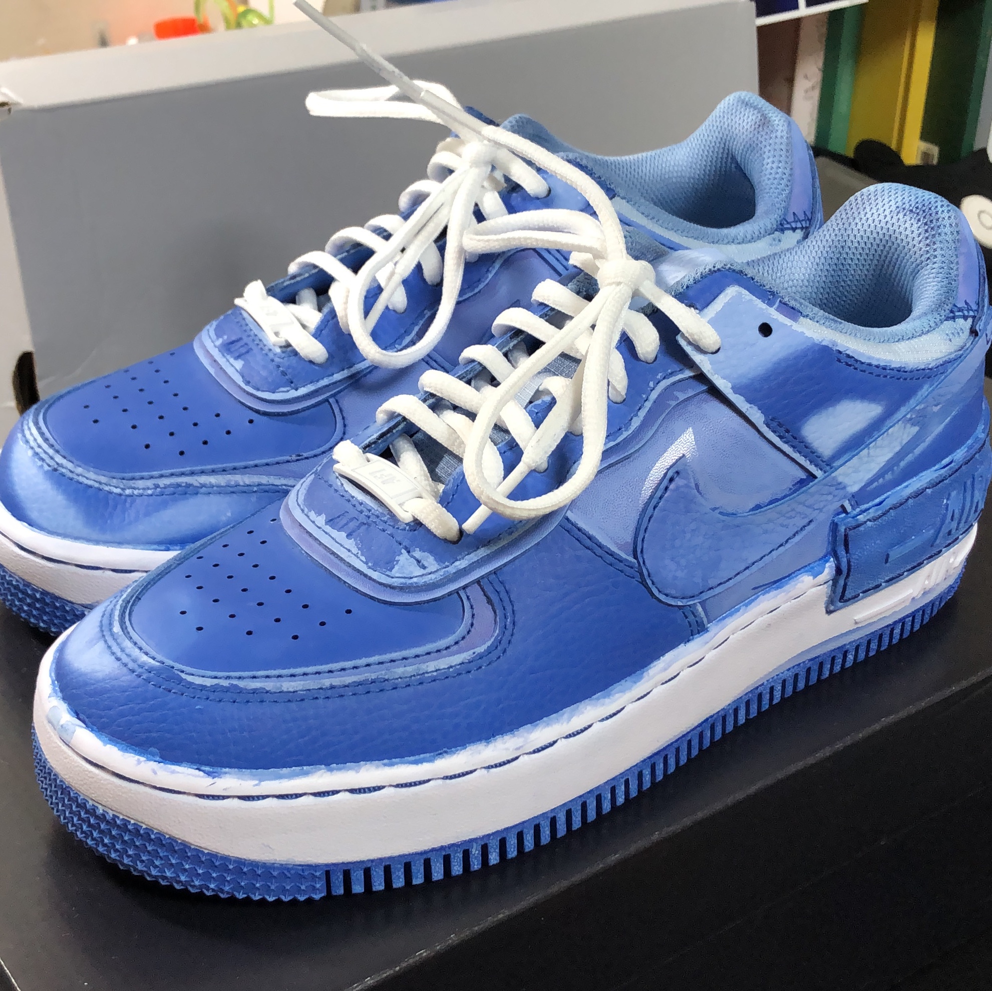 (W) Nike Air Force 1 Shadow Triple White 착용 스타일 - 1