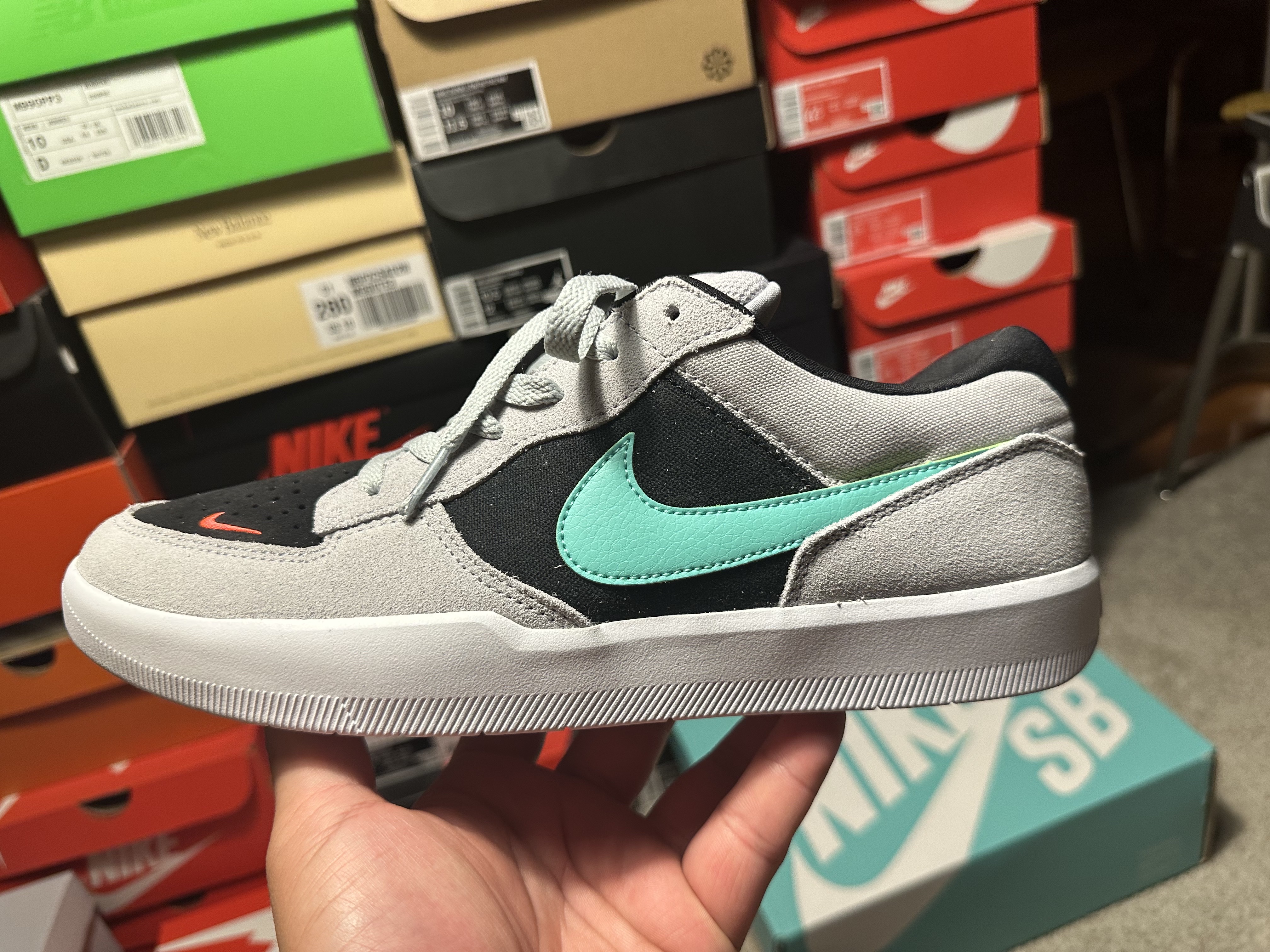 Nike SB Force 58 Wolf Grey Light Menta 착용 스타일 - 3