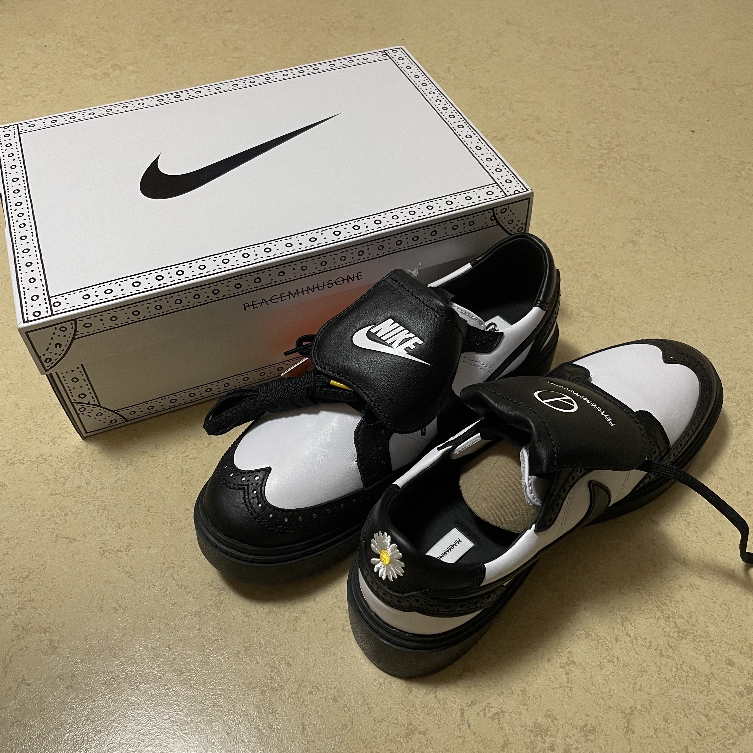Nike x Peaceminusone Kwondo1 Black and White 착용 스타일 - 2