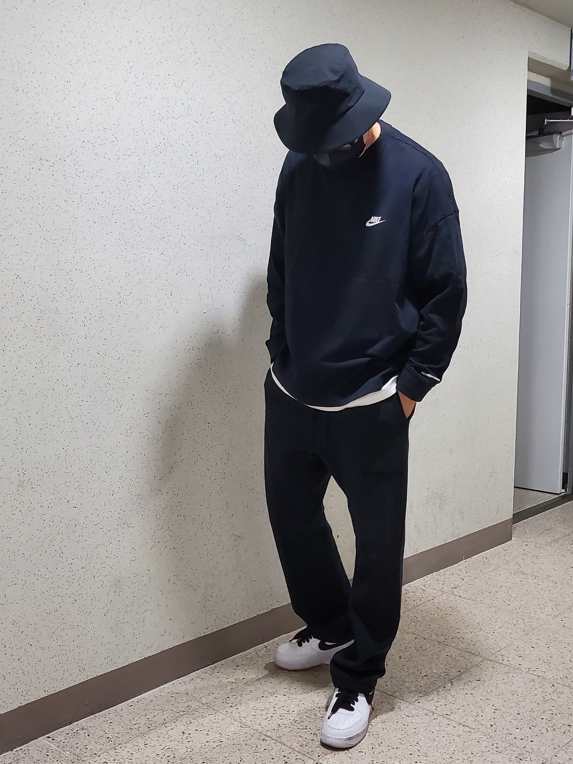 Nike x Peaceminusone LS T-Shirt Black (DR0098-010), Arc'teryx Sinsolo Hat Black 착용 스타일 - 3