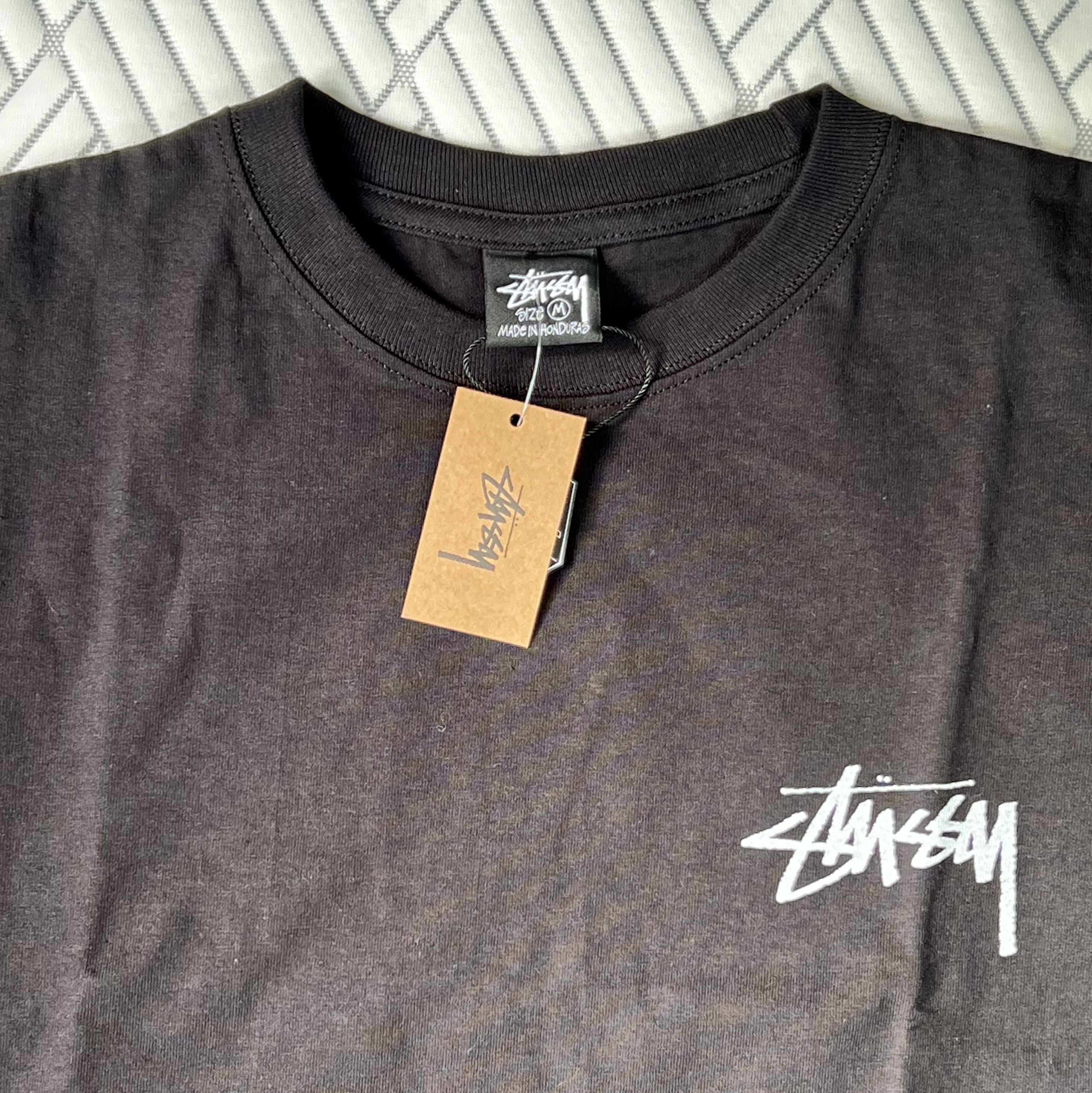 Stussy 8 Ball Fade T-Shirt Black 착용 스타일 - 1