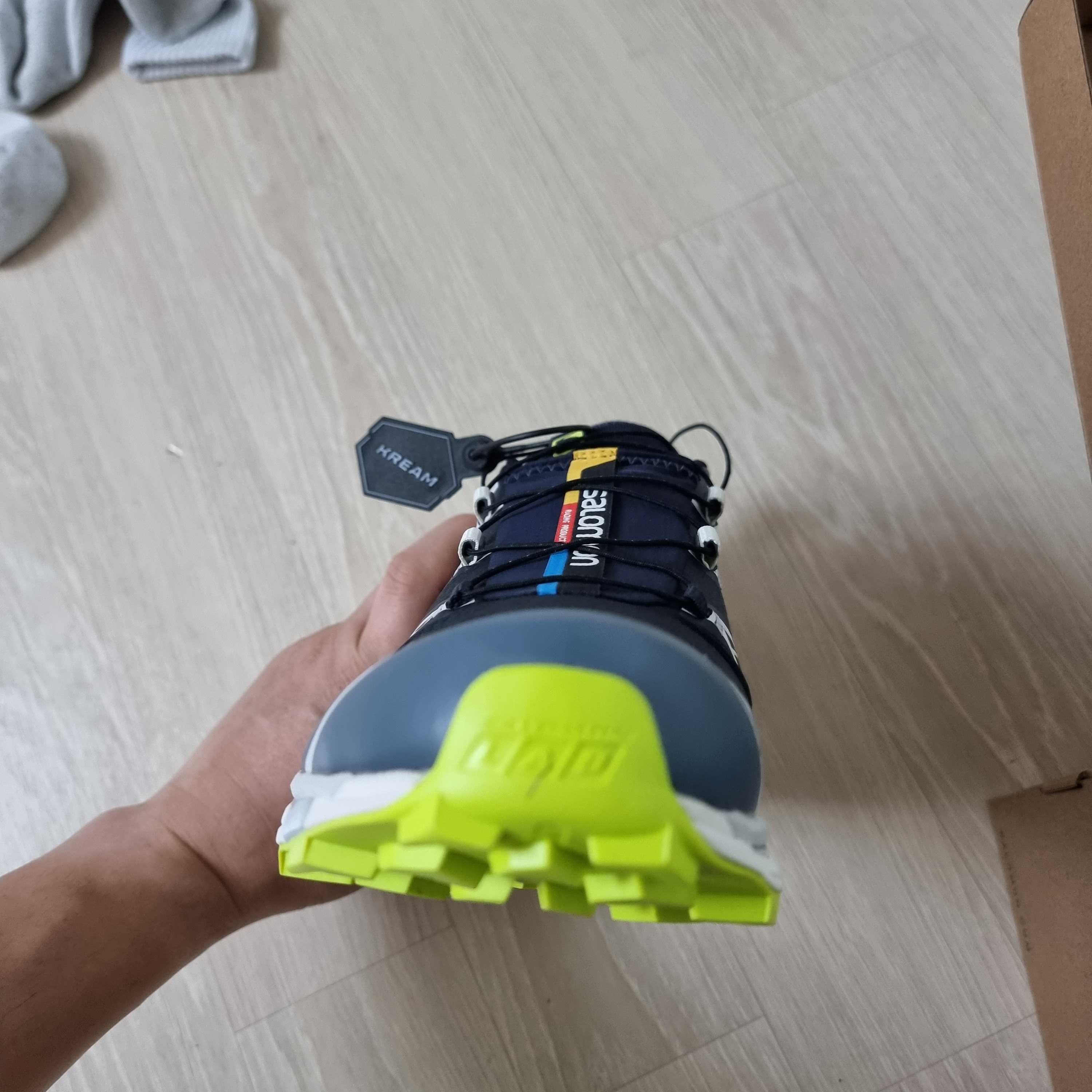 Salomon XT-6 Gore-Tex Night Sky 착용 스타일 - 1