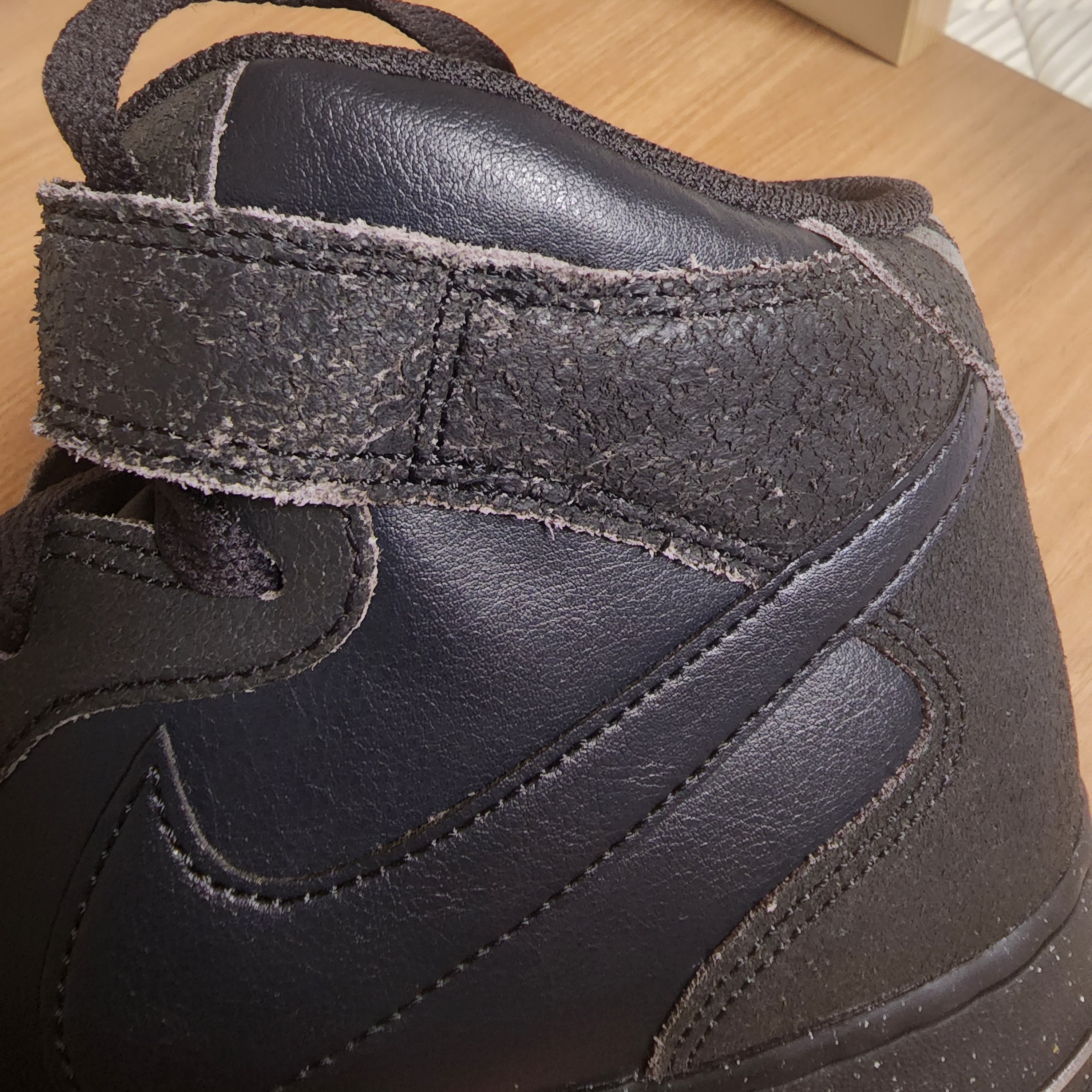 Nike Air Force 1 Mid '07 LX Halloween 착용 스타일 - 3
