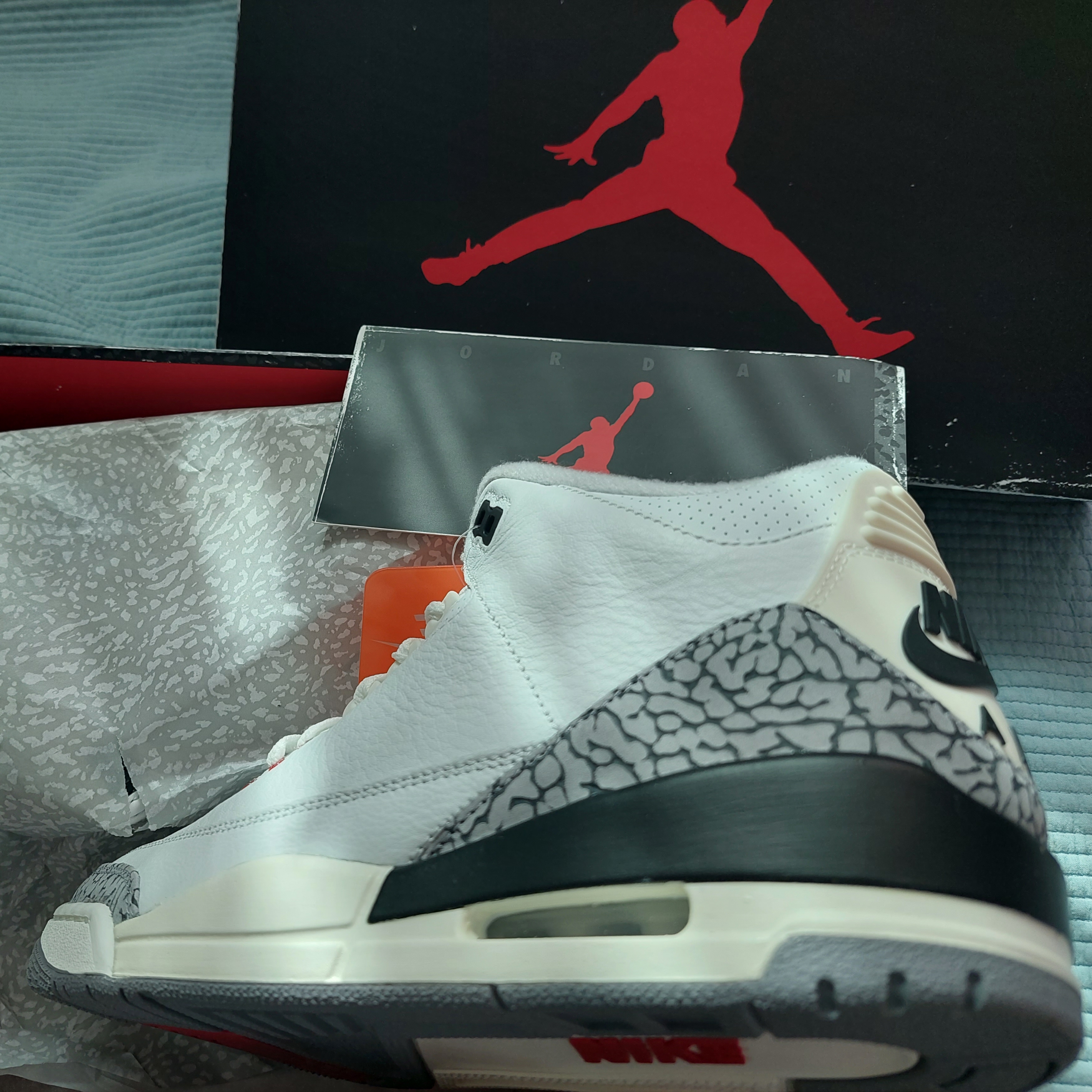 Jordan 3 Retro White Cement Reimagined 착용 스타일