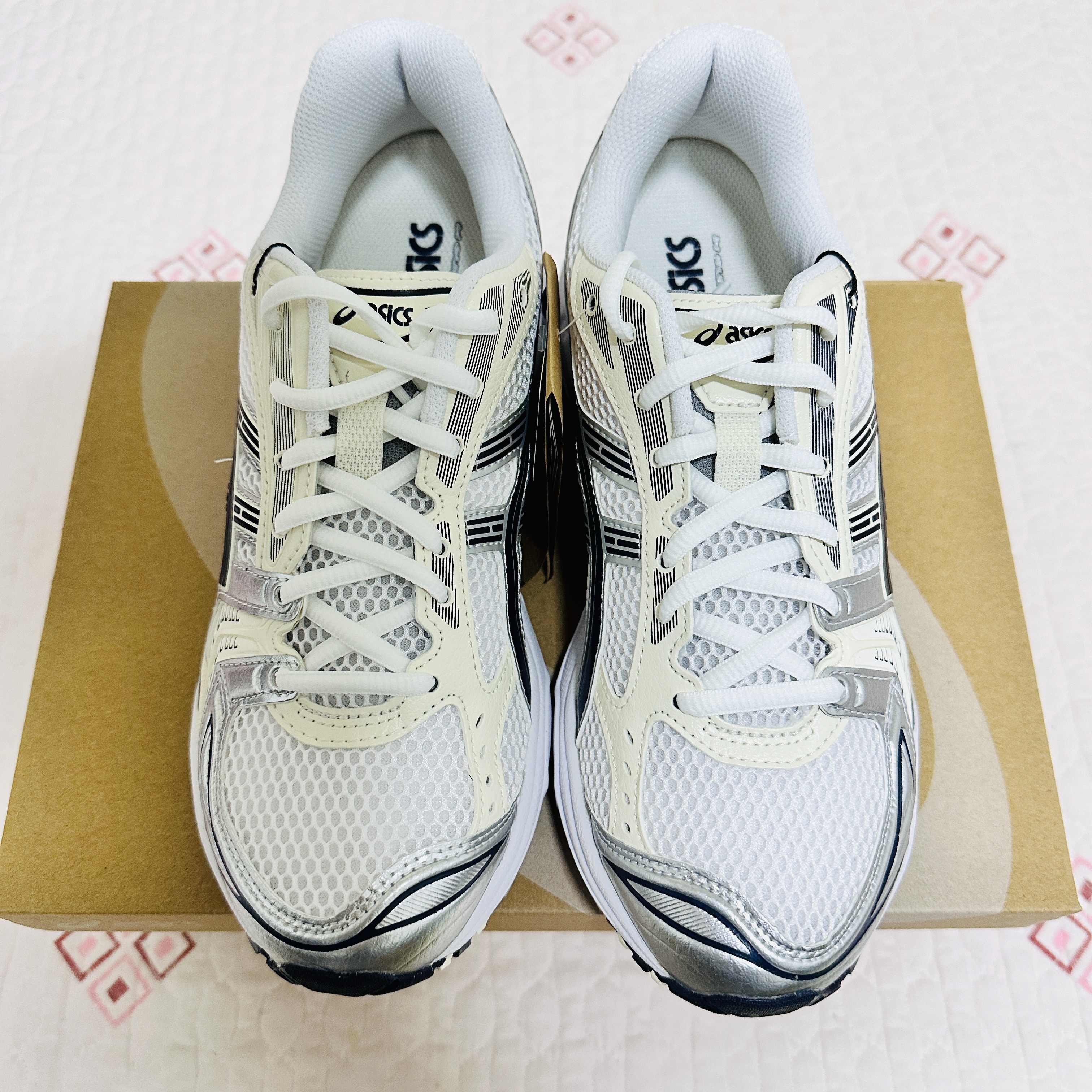 (W) Asics Gel-Kayano 14 White Midnight 착용 스타일 - 1