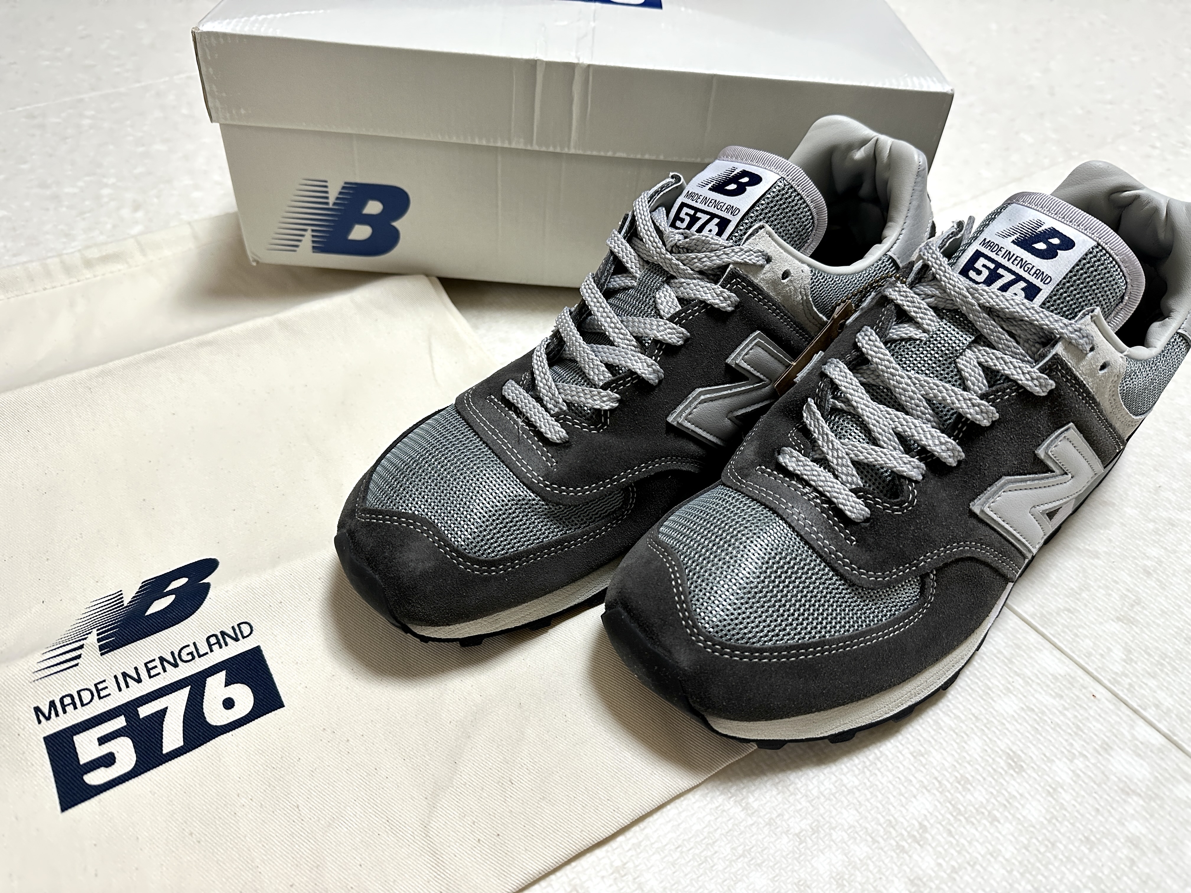New Balance 576 Made in UK Grey 착용 스타일 - 3