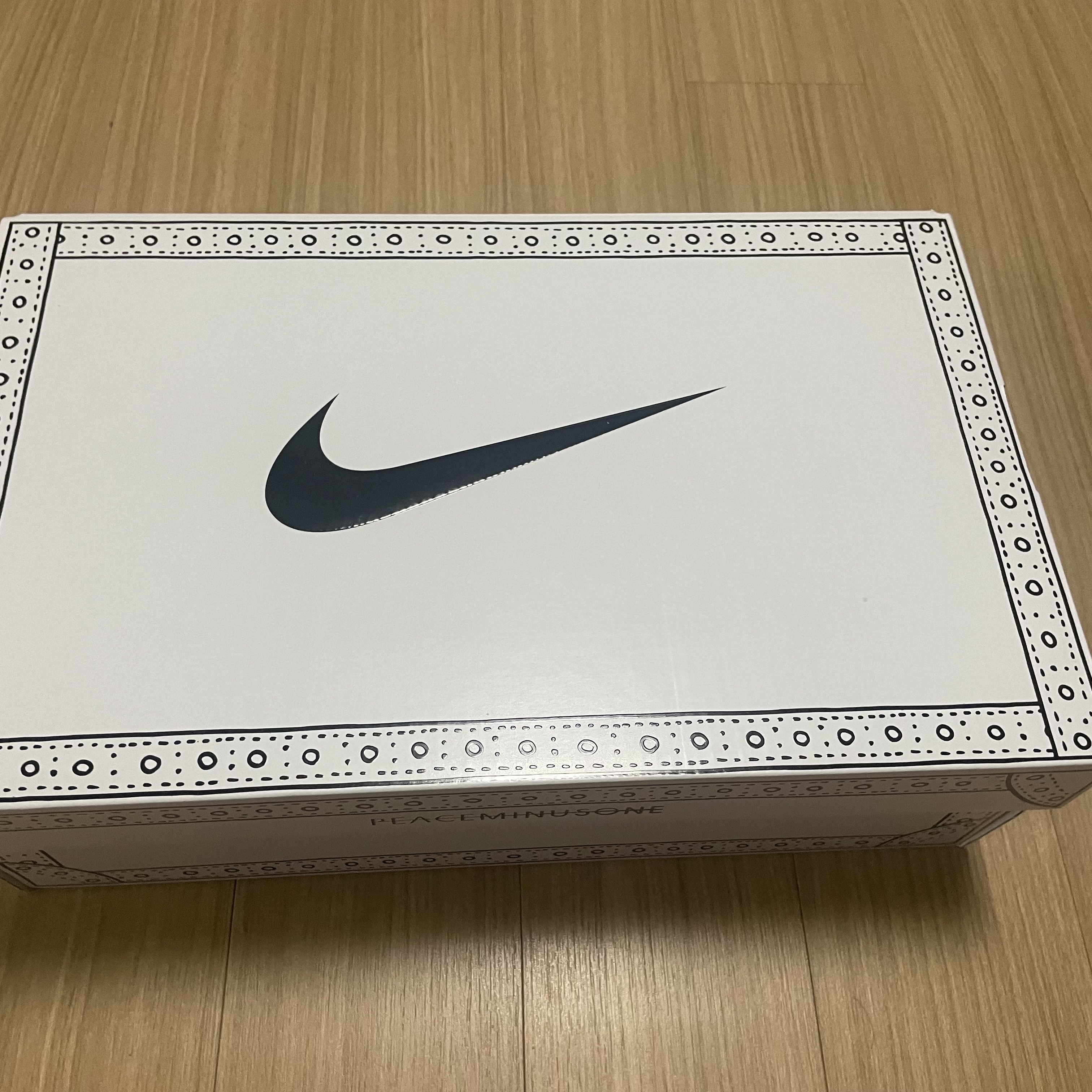 Nike x Peaceminusone Kwondo1 Black and White 착용 스타일 - 1