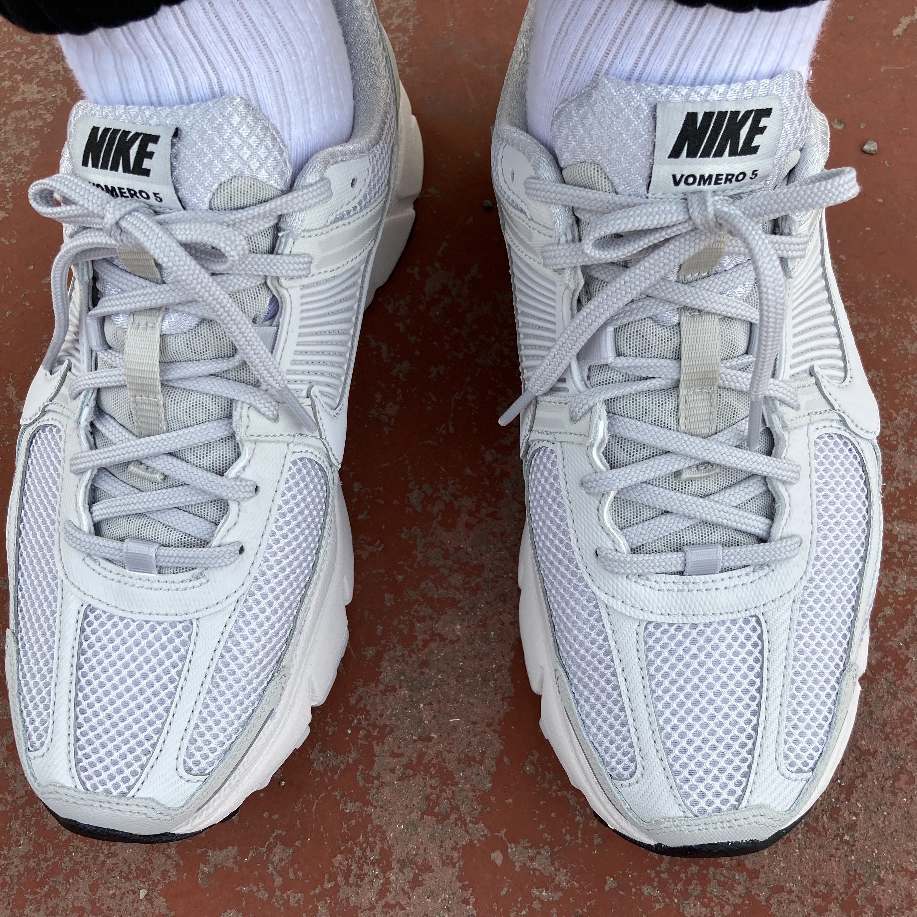 Nike Zoom Vomero 5 SP Vast Grey 2023 착용 스타일 - 2