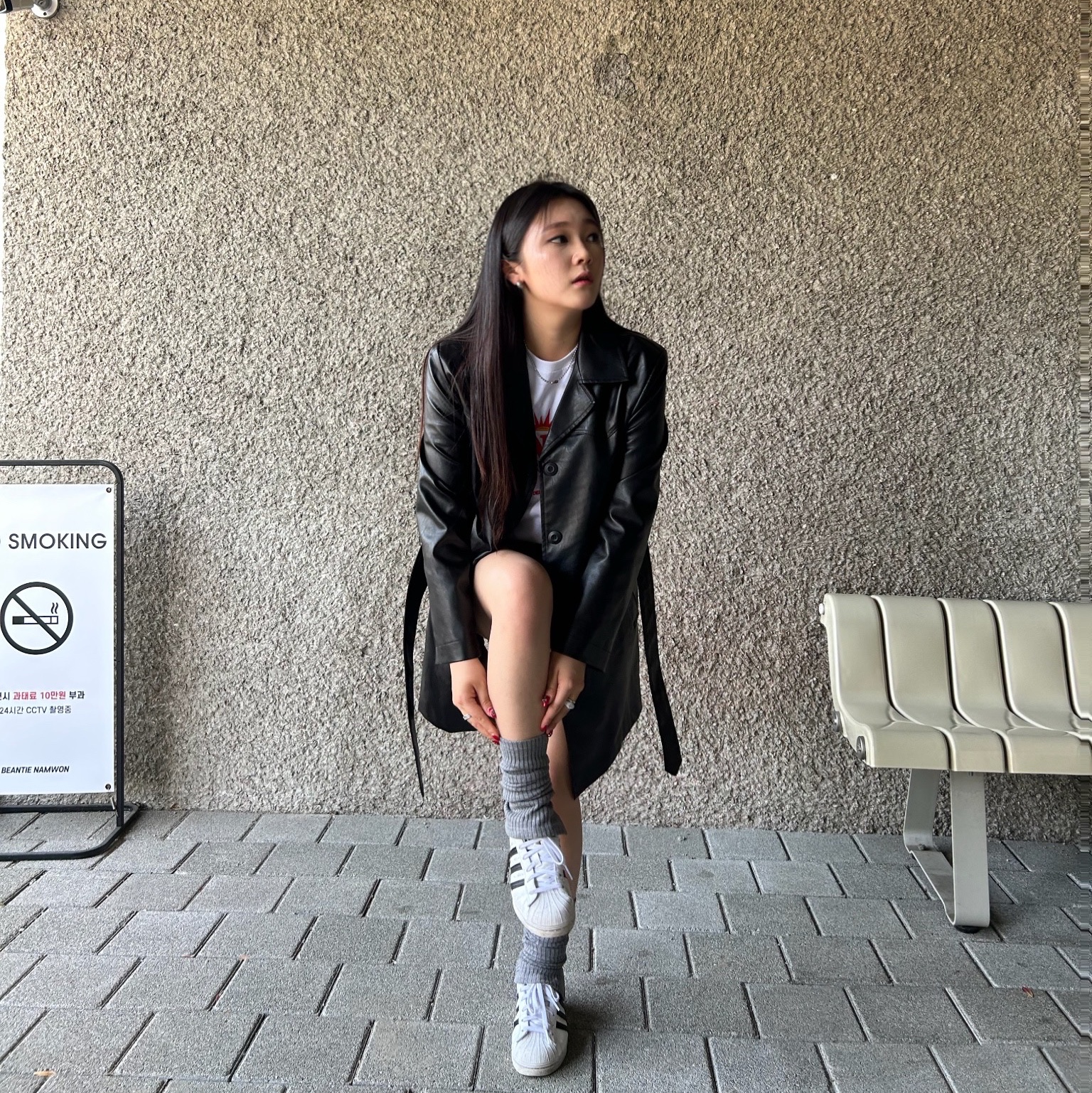 Adidas Superstar White Black 착용 스타일 - 3