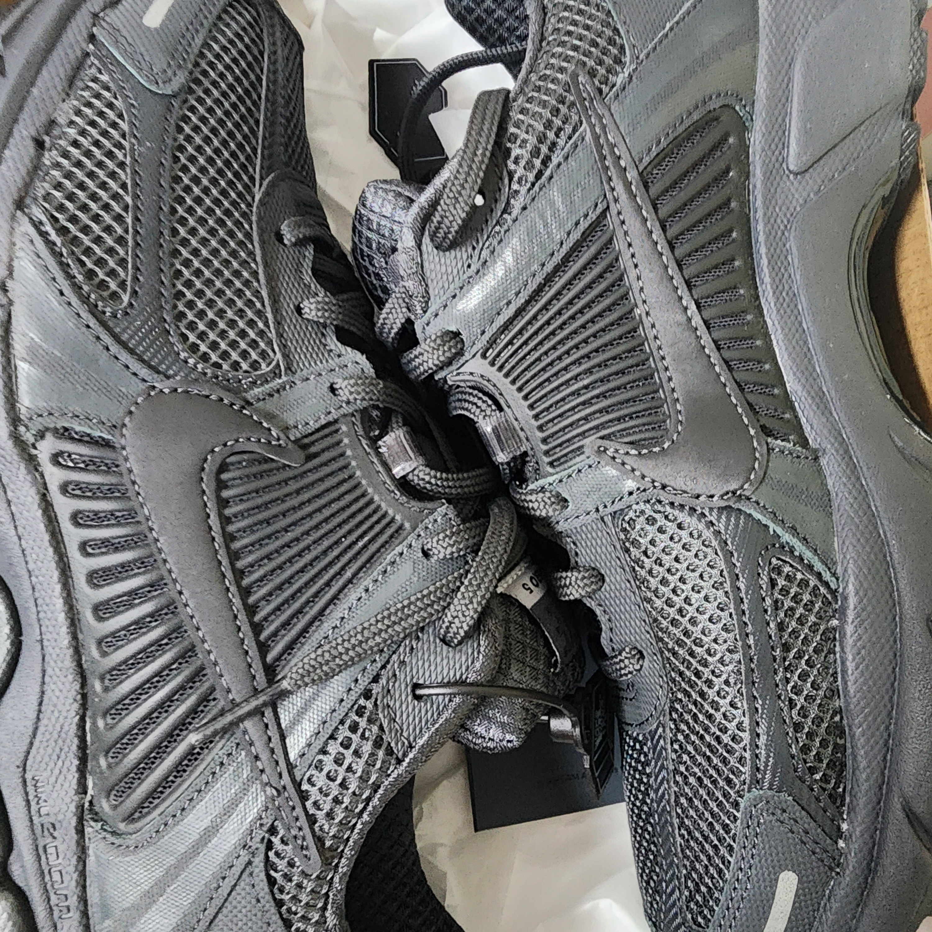 Nike Zoom Vomero 5 SP Anthracite 2023 착용 스타일