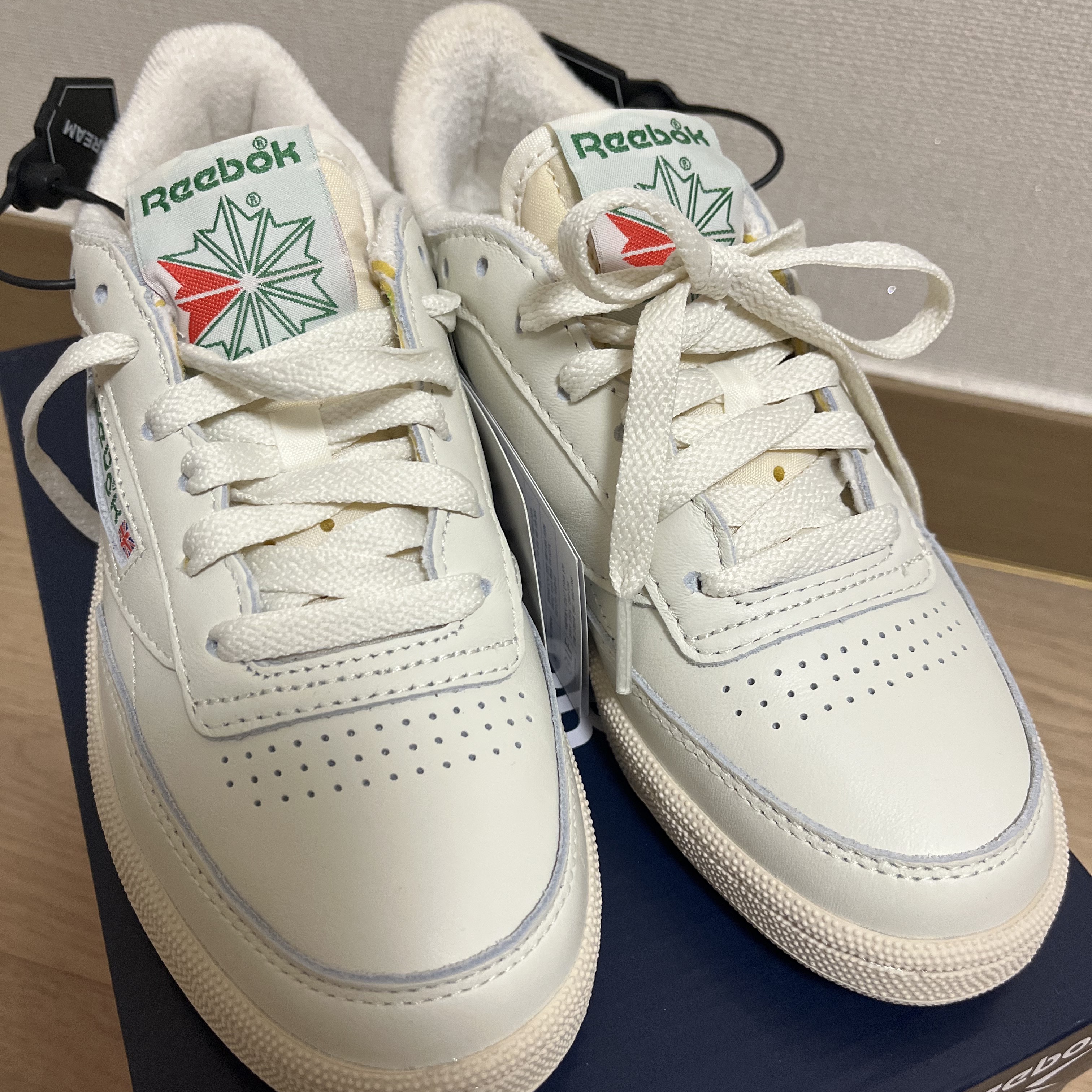 Reebok Club C 85 Vintage Chalk Green 착용 스타일 - 2