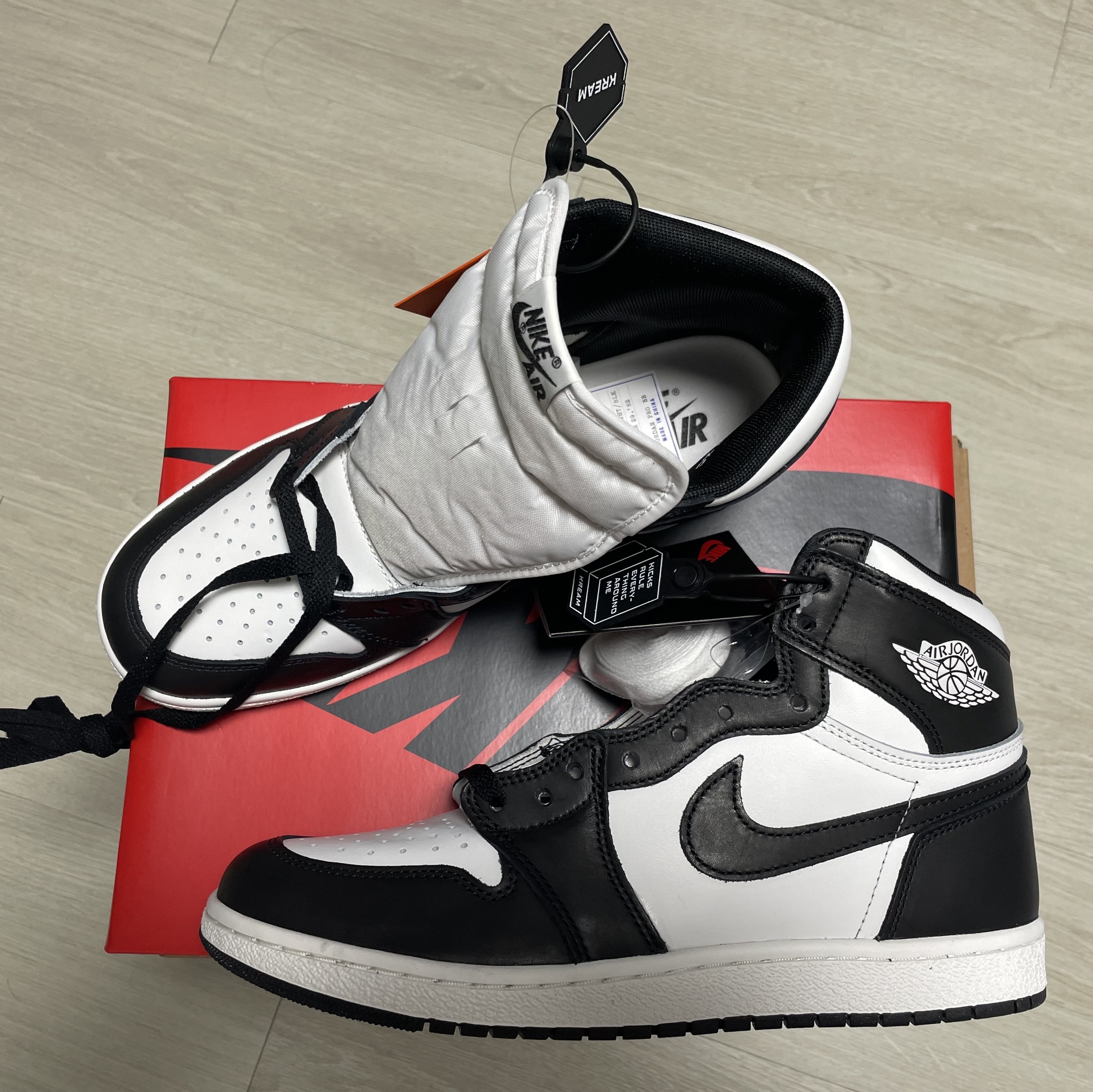 Jordan 1 High 85 Black White 착용 스타일