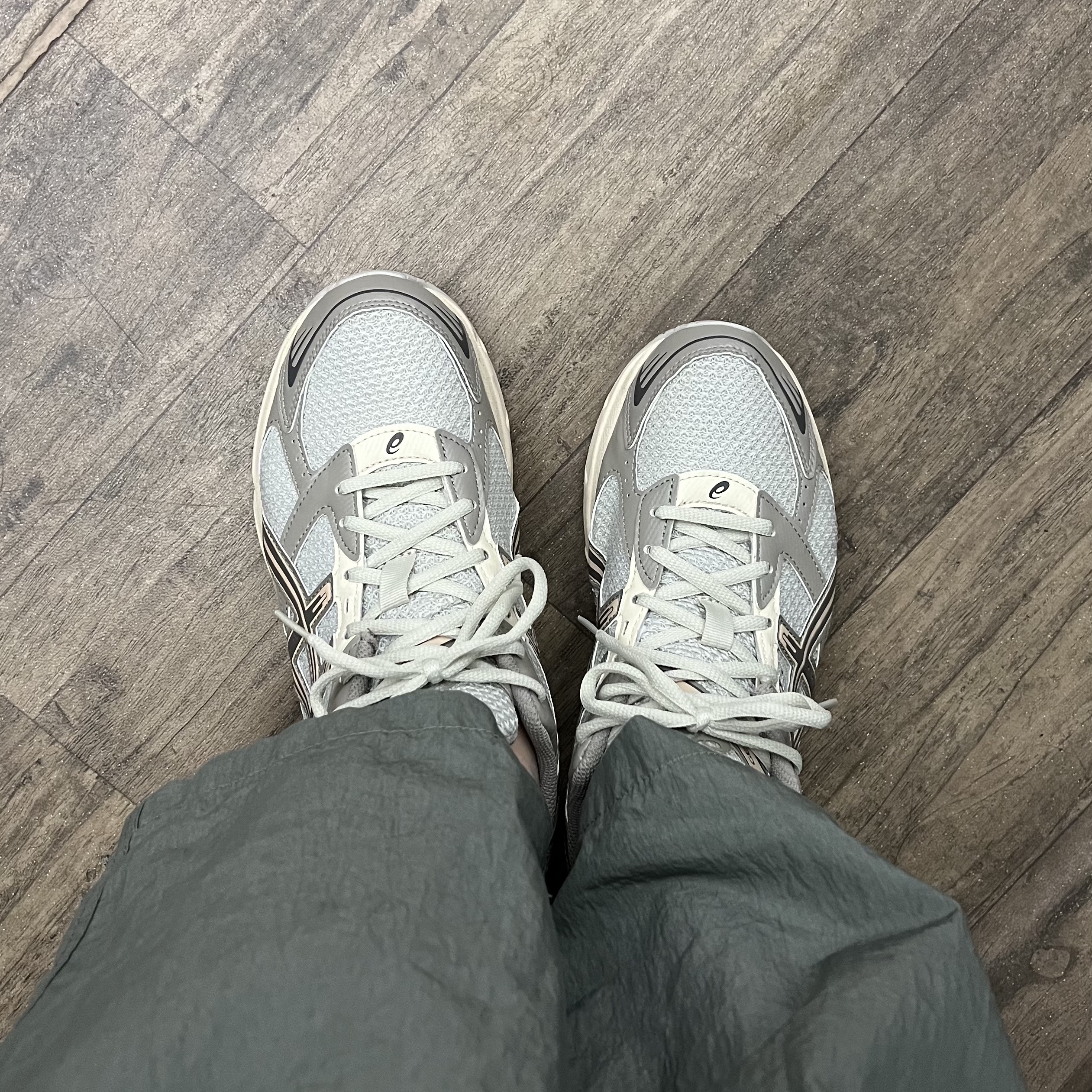 Asics x I4P Gel-1130 Glacier Grey Mink 착용 스타일